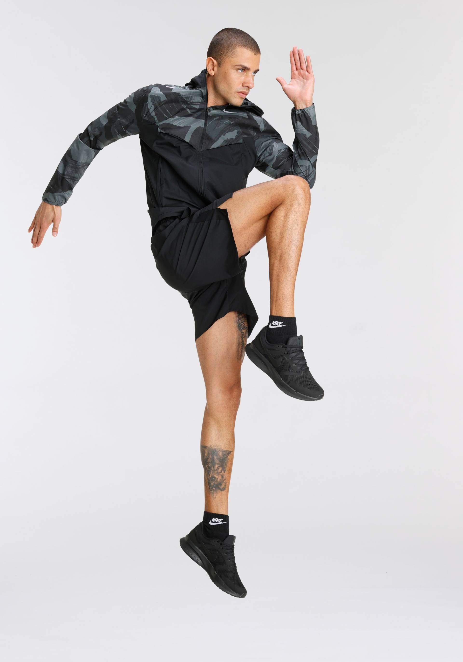 Nike Laufjacke »Repel Windrunner Men's Camo Running Jacket« Nike Laufjacke »Repel Windrunner Men's Camo Running Jacket« von Nike