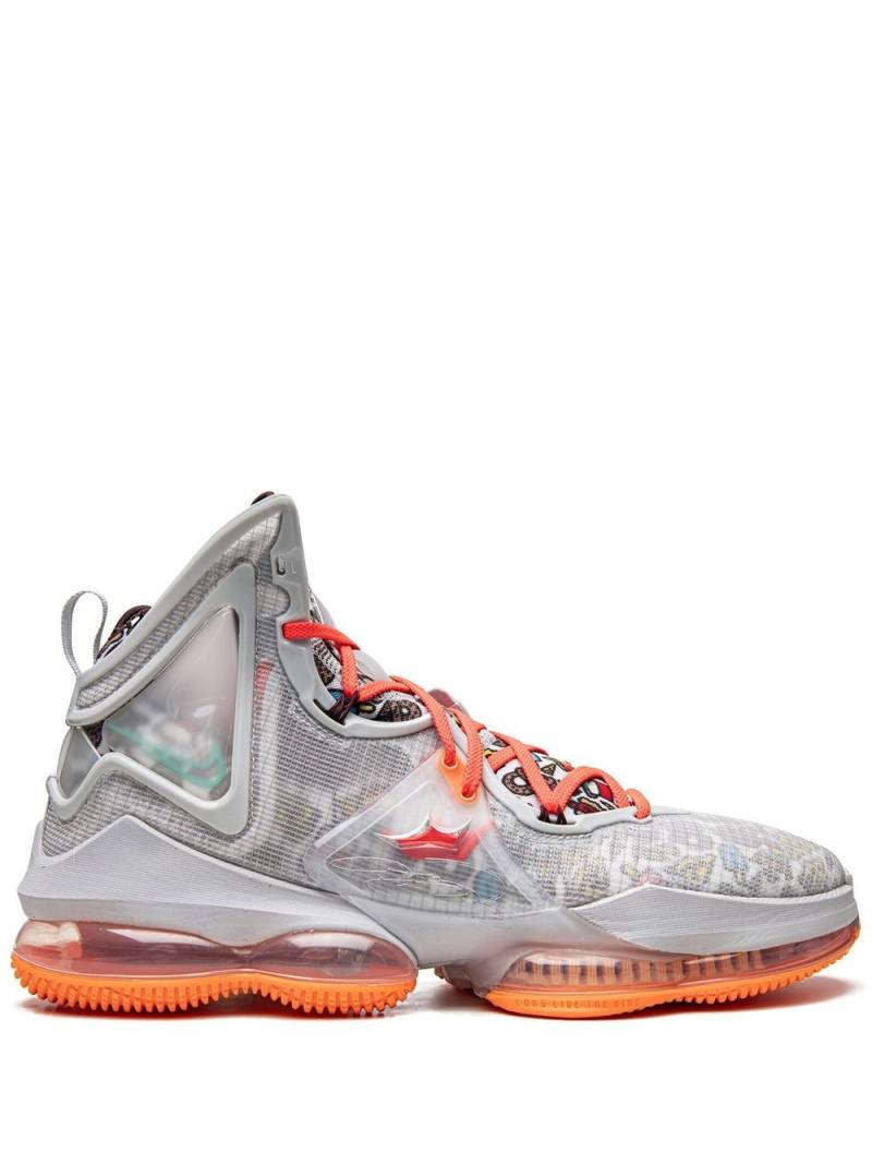 Nike LeBron 19 "Fast Food" sneakers - Grey von Nike