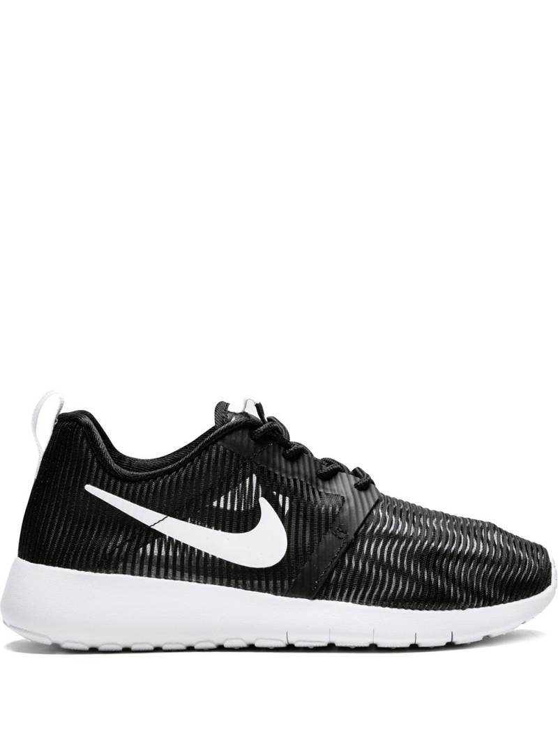 Nike Kids Roshe One Flight Weight sneakers - Black von Nike Kids