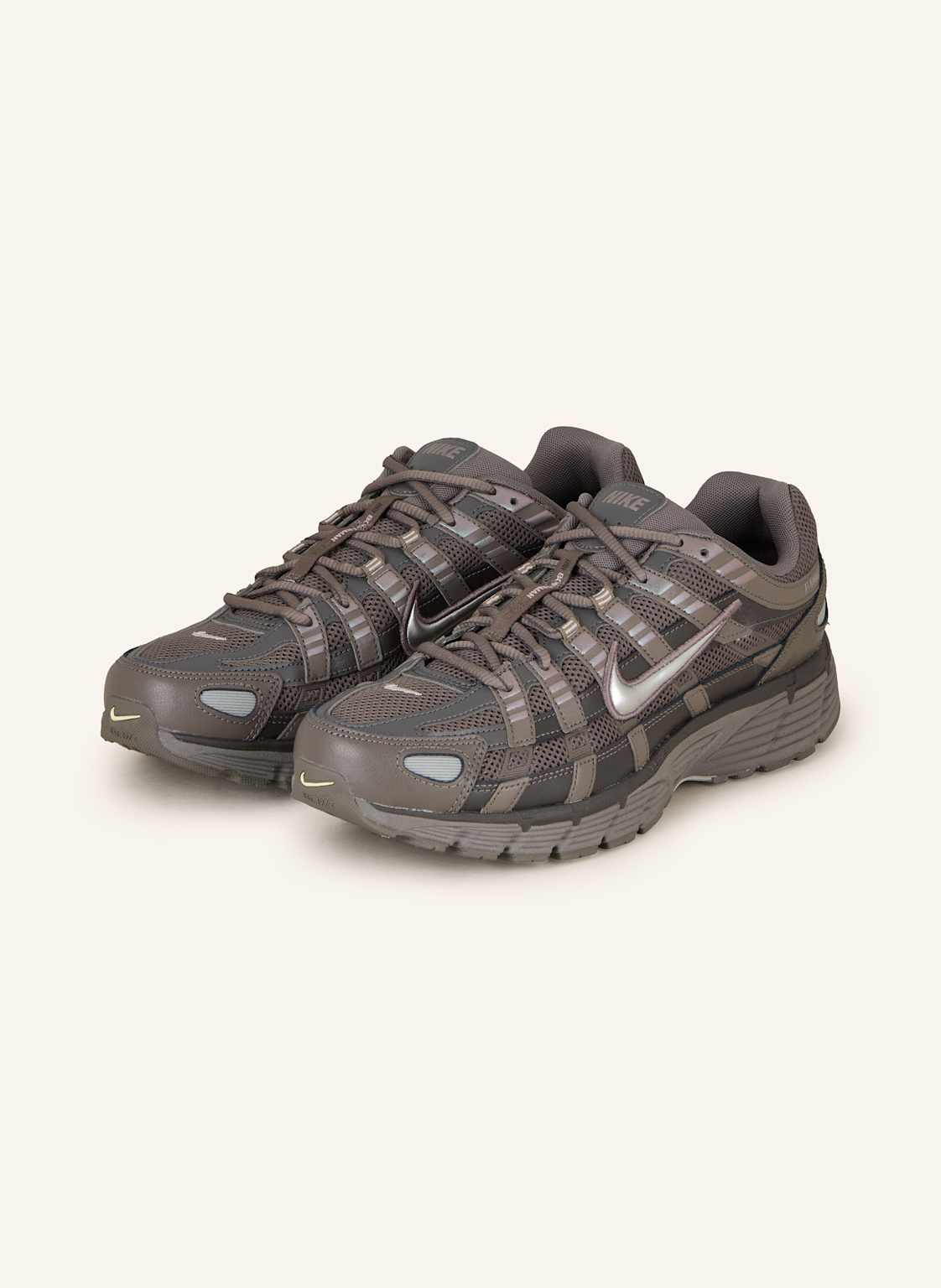 Nike Sneaker P-6000 grau Nike Sneaker P-6000 grau von Nike