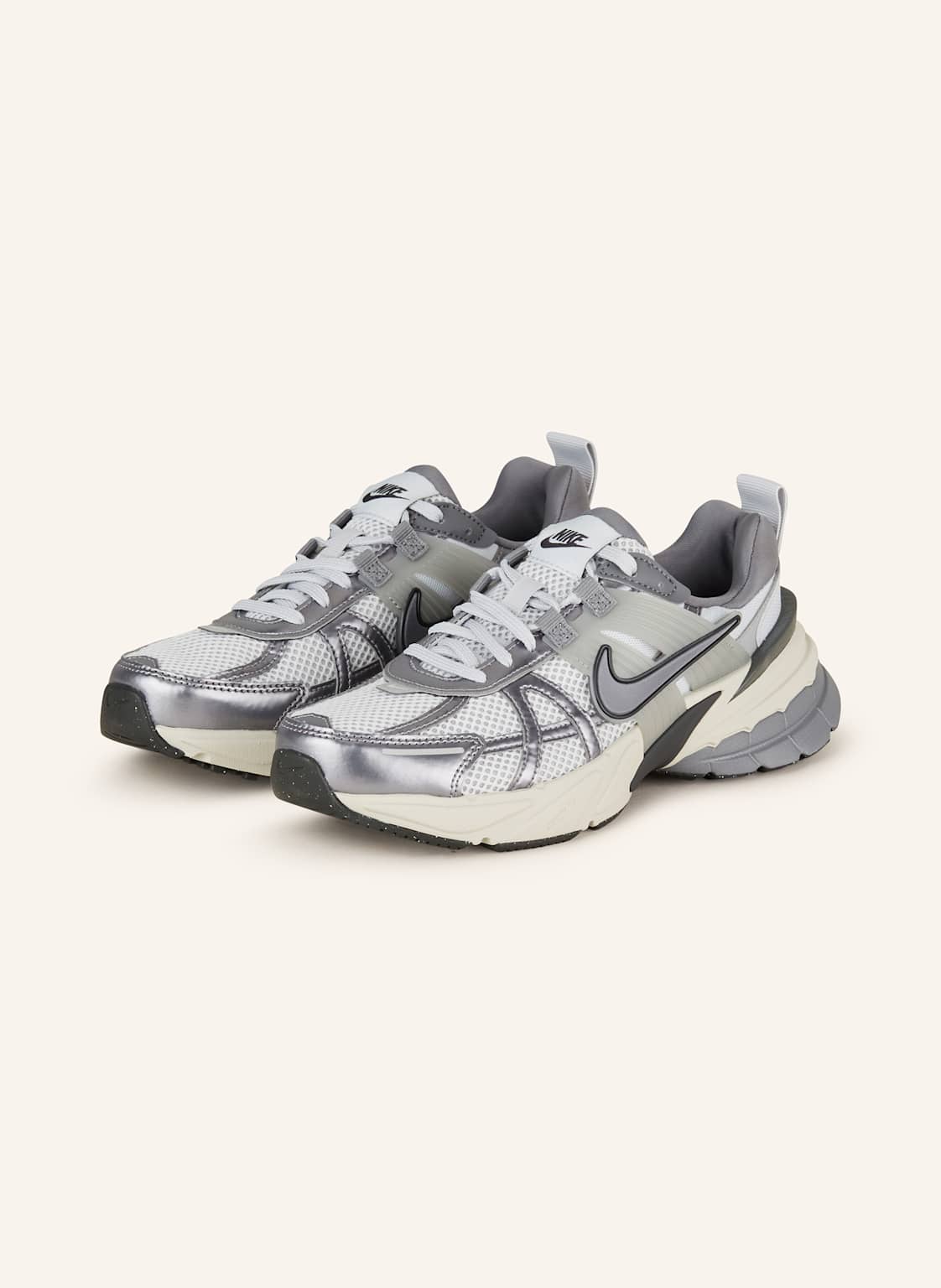 Nike Sneaker v2k Run silber Nike Sneaker v2k Run silber von Nike