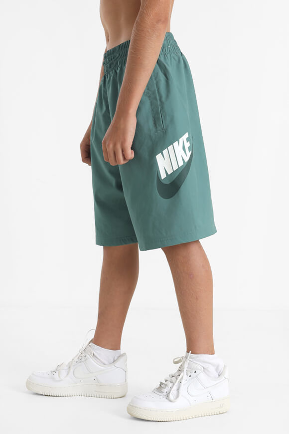 Nike Sportswear Trainingsshorts | Green | Jungen  | M von Nike