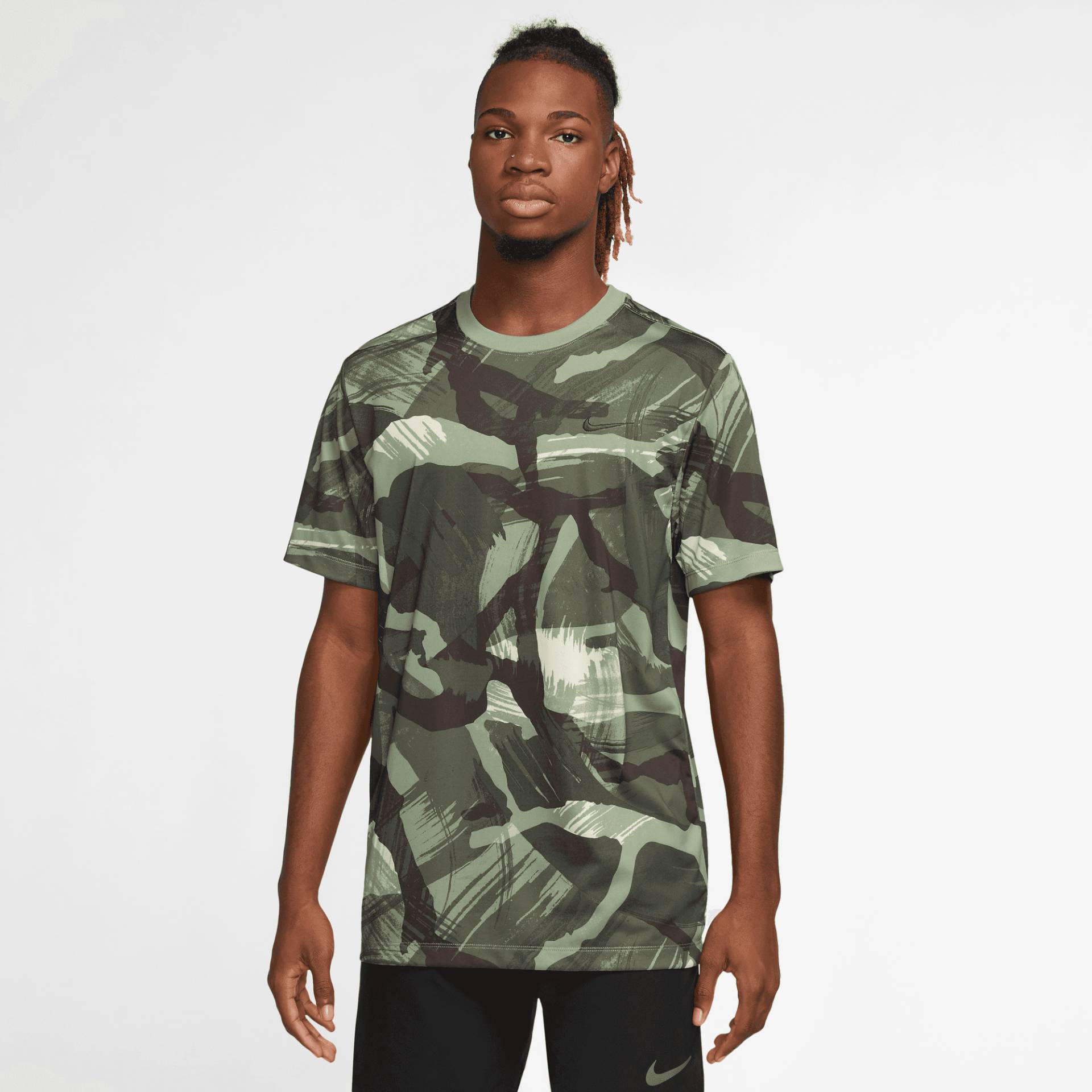 Nike Trainingsshirt »DRI-FIT LEGEND MEN'S CAMO FITNESS T-SHIRT« Nike Trainingsshirt »DRI-FIT LEGEND MEN'S CAMO FITNESS T-SHIRT« von Nike