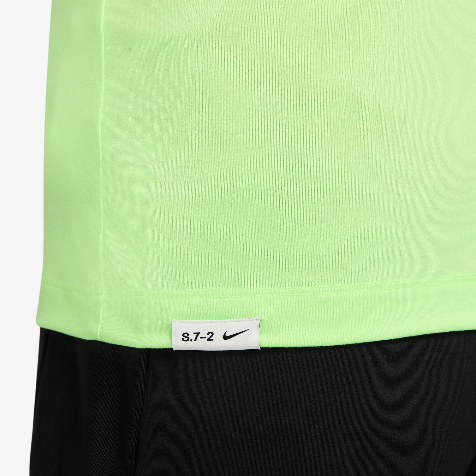 Nike Trainingsshirt »DRI-FIT MEN'S FITNESS T-SHIRT« Nike Trainingsshirt »DRI-FIT MEN'S FITNESS T-SHIRT« von Nike