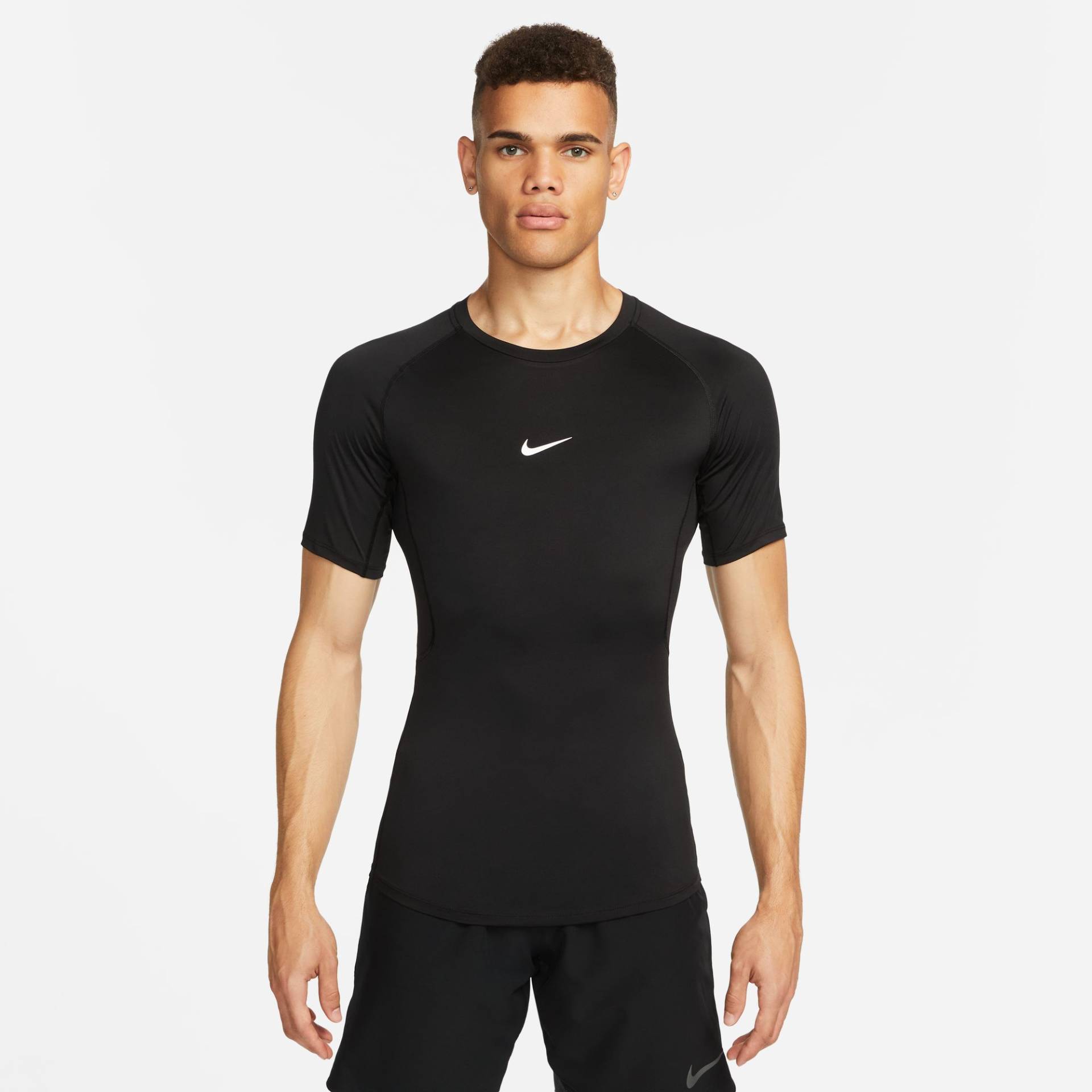 Nike Trainingsshirt »PRO DRI-FIT MEN'S TIGHT SHORT-SLEEVE TOP« Nike Trainingsshirt »PRO DRI-FIT MEN'S TIGHT SHORT-SLEEVE TOP« von Nike