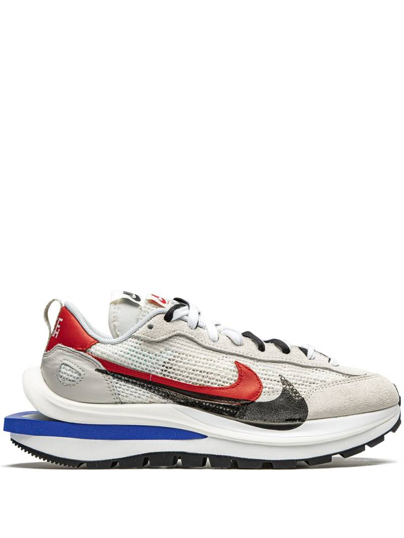 Nike x sacai VaporWaffle "Sport Fuchsia" sneakers - Grey von Nike