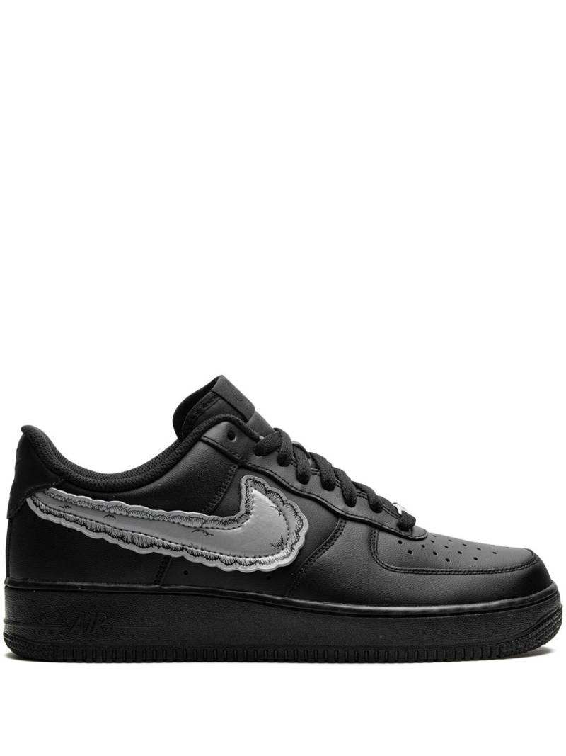 Nike x KAWS x Sky High Farms Air Force 1 Low "Black" sneakers von Nike