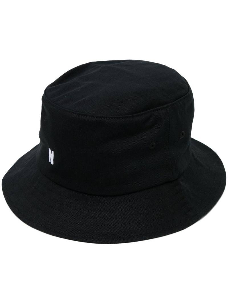 Norse Projects monogram-embroidered bucket hat - Black von Norse Projects