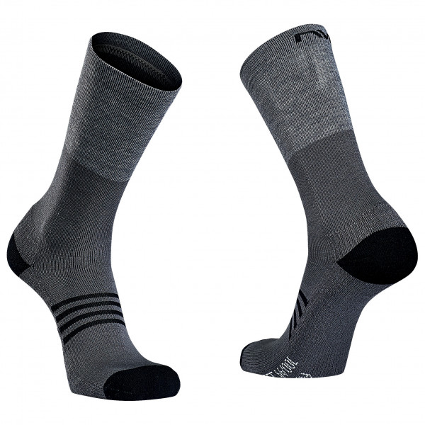 Northwave - Extreme Pro High Sock - Velosocken Gr M grau von Northwave