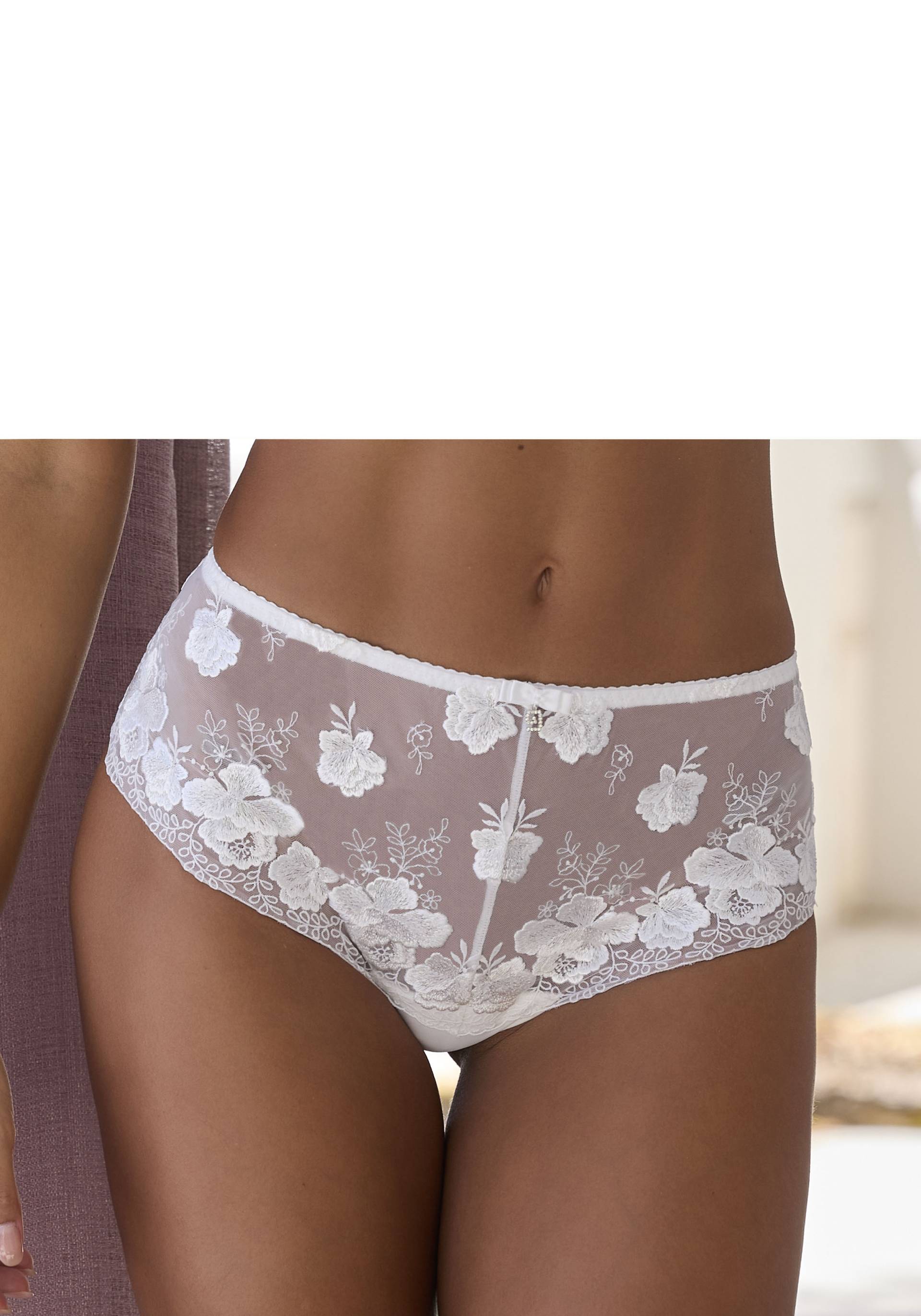 Nuance Panty, mit edler Stickereispitze in floraler Optik von Nuance