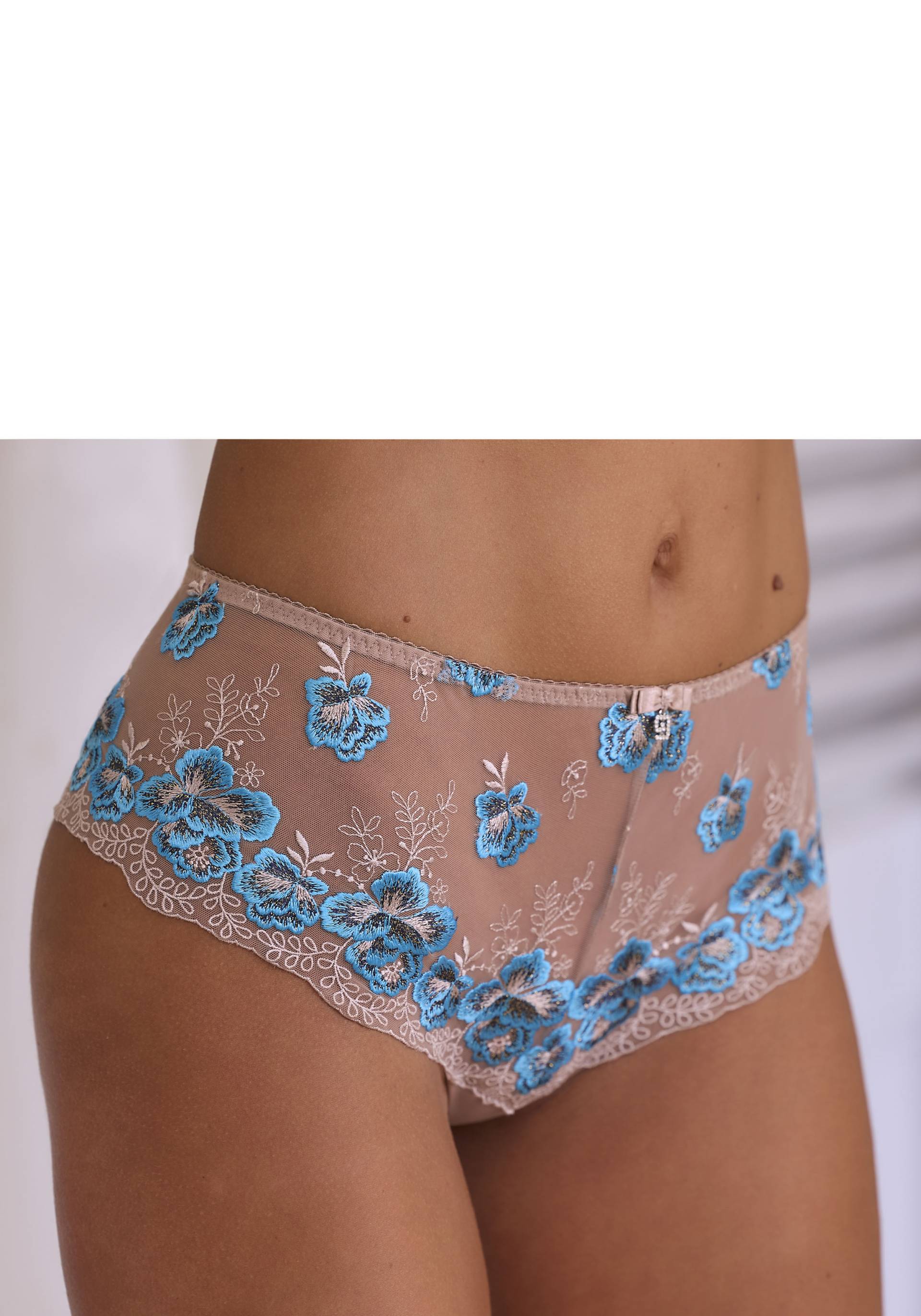 Nuance Panty, mit edler Stickereispitze in floraler Optik von Nuance