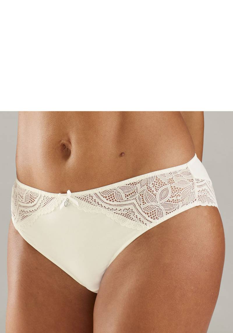 Nuance Tanga »Vivianna«, mit feinen Spitzen-Details von Nuance