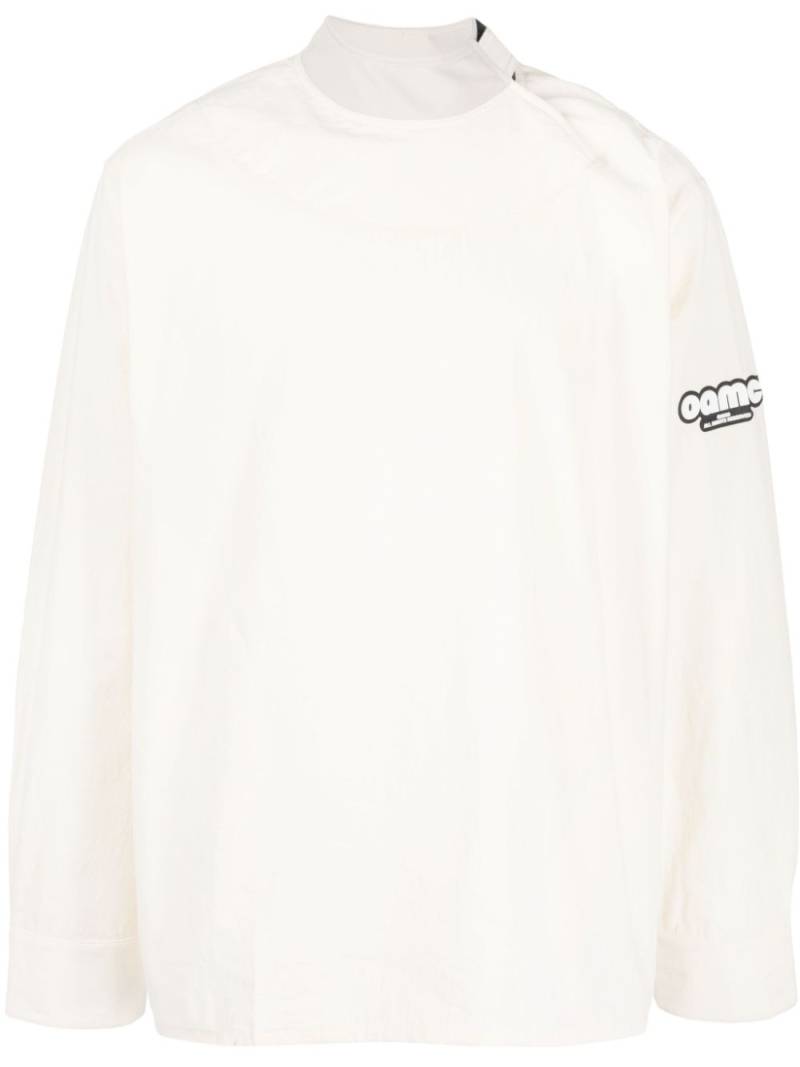 OAMC logo-patch cotton shirt - White von OAMC