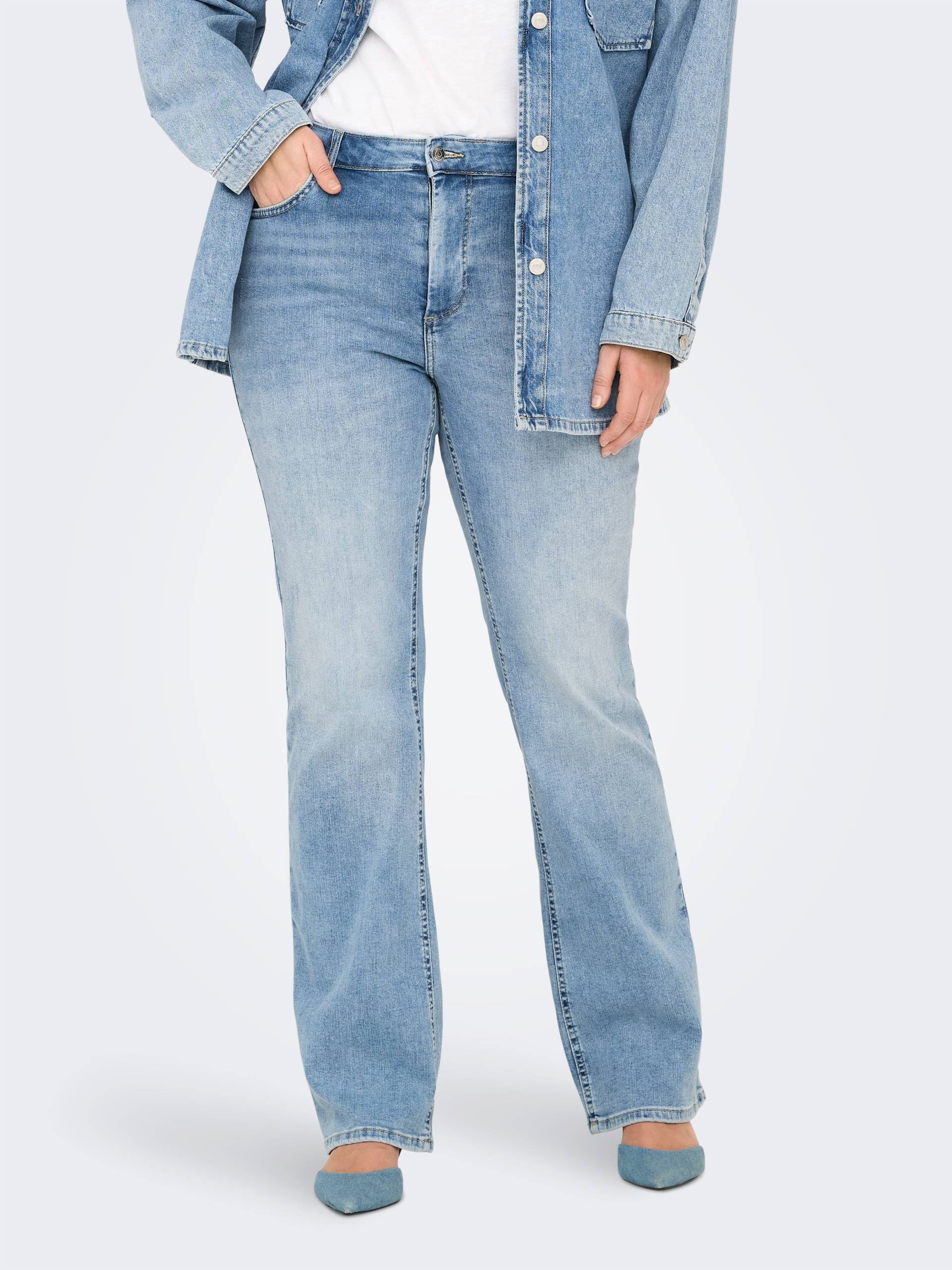 ONLY CARMAKOMA Bootcut-Jeans »CARWILLY LIFE HW FLARED DNM TAI467« ONLY CARMAKOMA Bootcut-Jeans »CARWILLY LIFE HW FLARED DNM TAI467« von ONLY CARMAKOMA