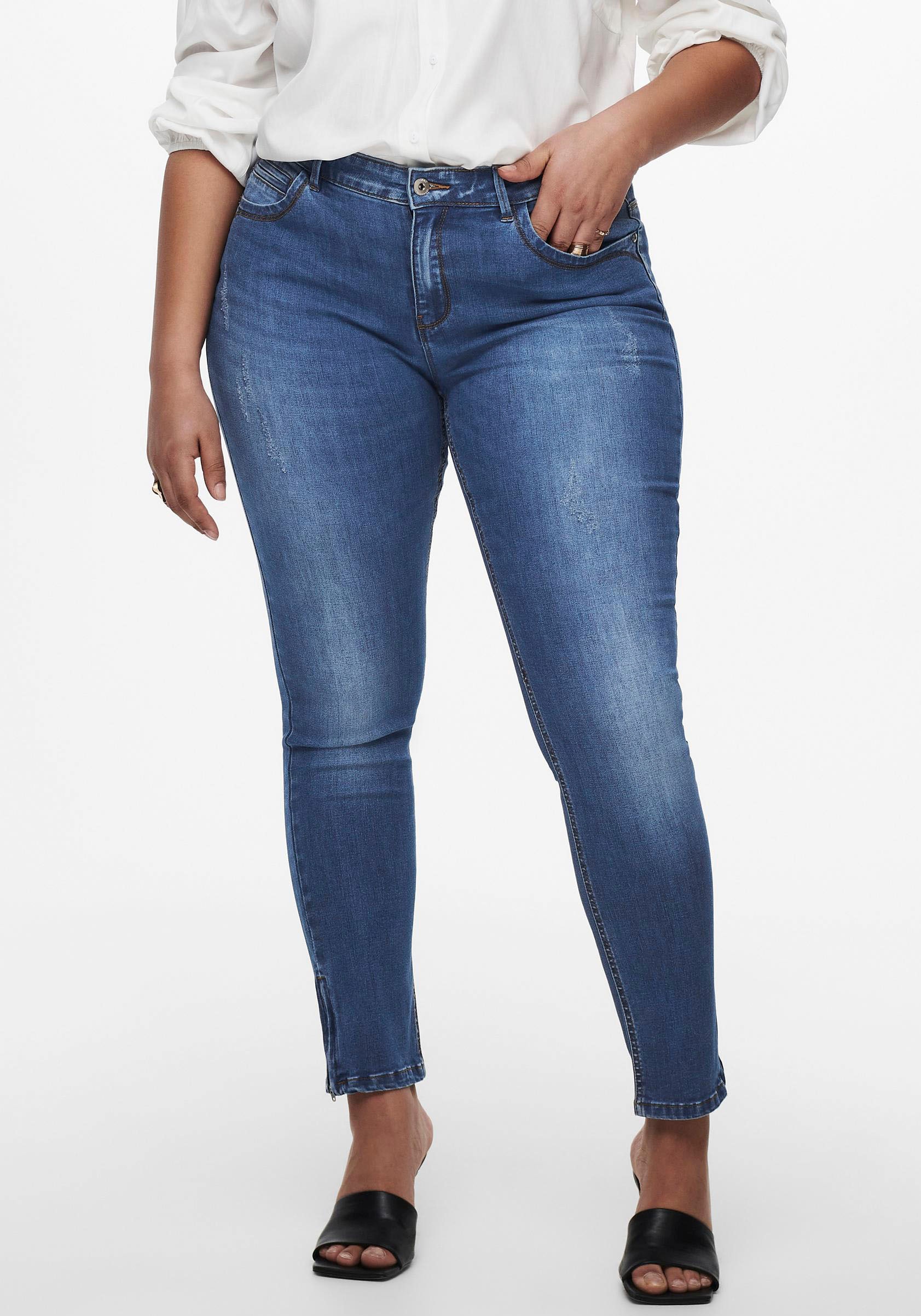 ONLY CARMAKOMA Skinny-fit-Jeans »CARKARLA REG SK ANKLE ZIP JNS«, mit Reissverschluss am Beinabschluss von ONLY CARMAKOMA