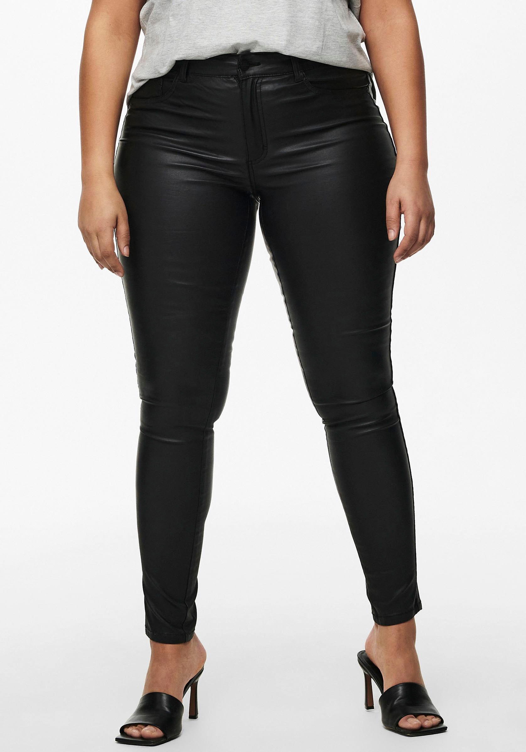 ONLY CARMAKOMA Skinny-fit-Jeans »CARPUNK REG SK COATED PANTS«, mit edel glänzender Beschichtung ONLY CARMAKOMA Skinny-fit-Jeans »CARPUNK REG SK COATED PANTS«, mit edel glänzender Beschichtung von ONLY CARMAKOMA