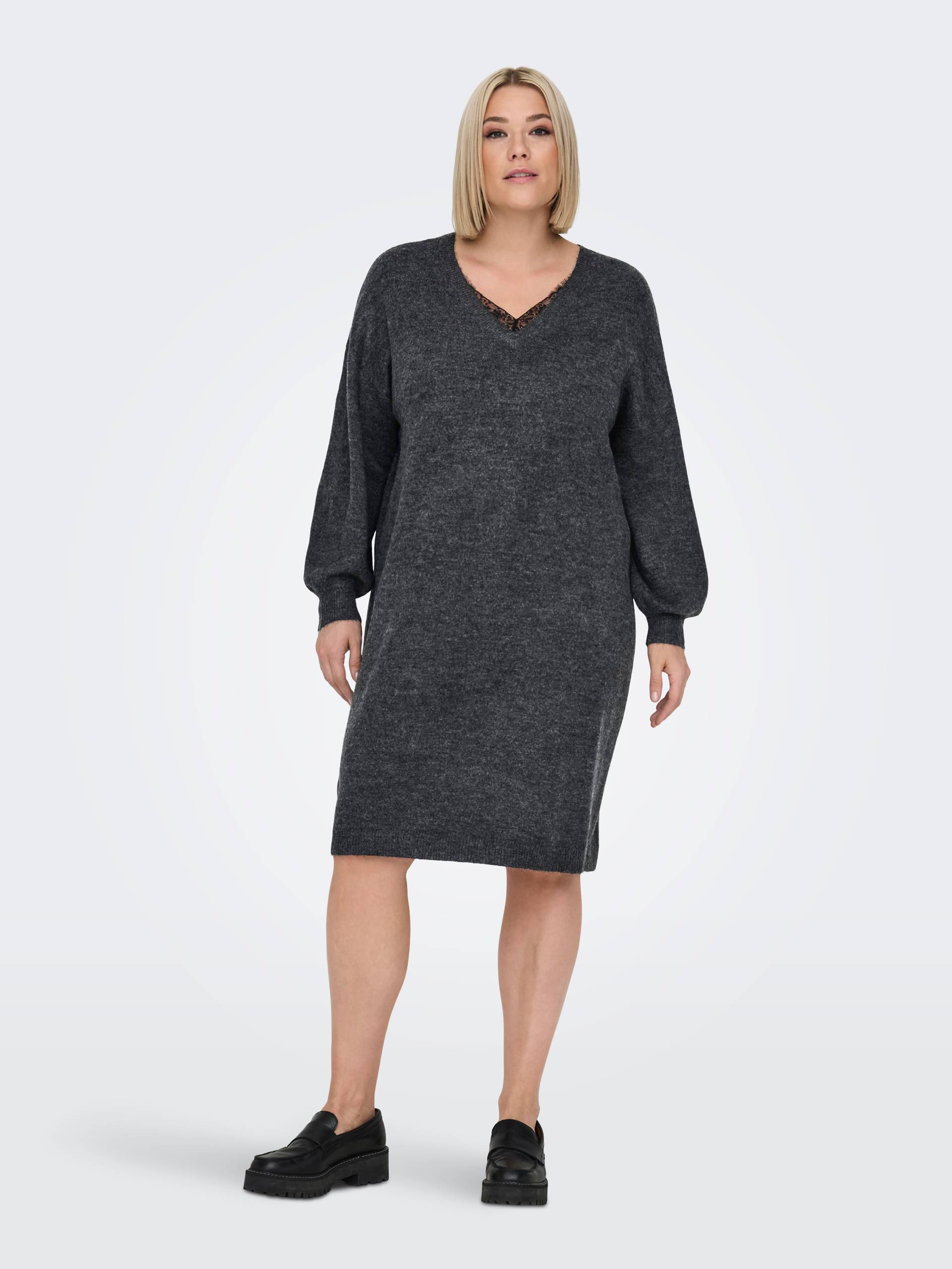 ONLY CARMAKOMA Strickkleid »CARMANIFESTA LS V-NECK DRESS KNT BF«, mit Spitze am Ausschnitt ONLY CARMAKOMA Strickkleid »CARMANIFESTA LS V-NECK DRESS KNT BF«, mit Spitze am Ausschnitt von ONLY CARMAKOMA