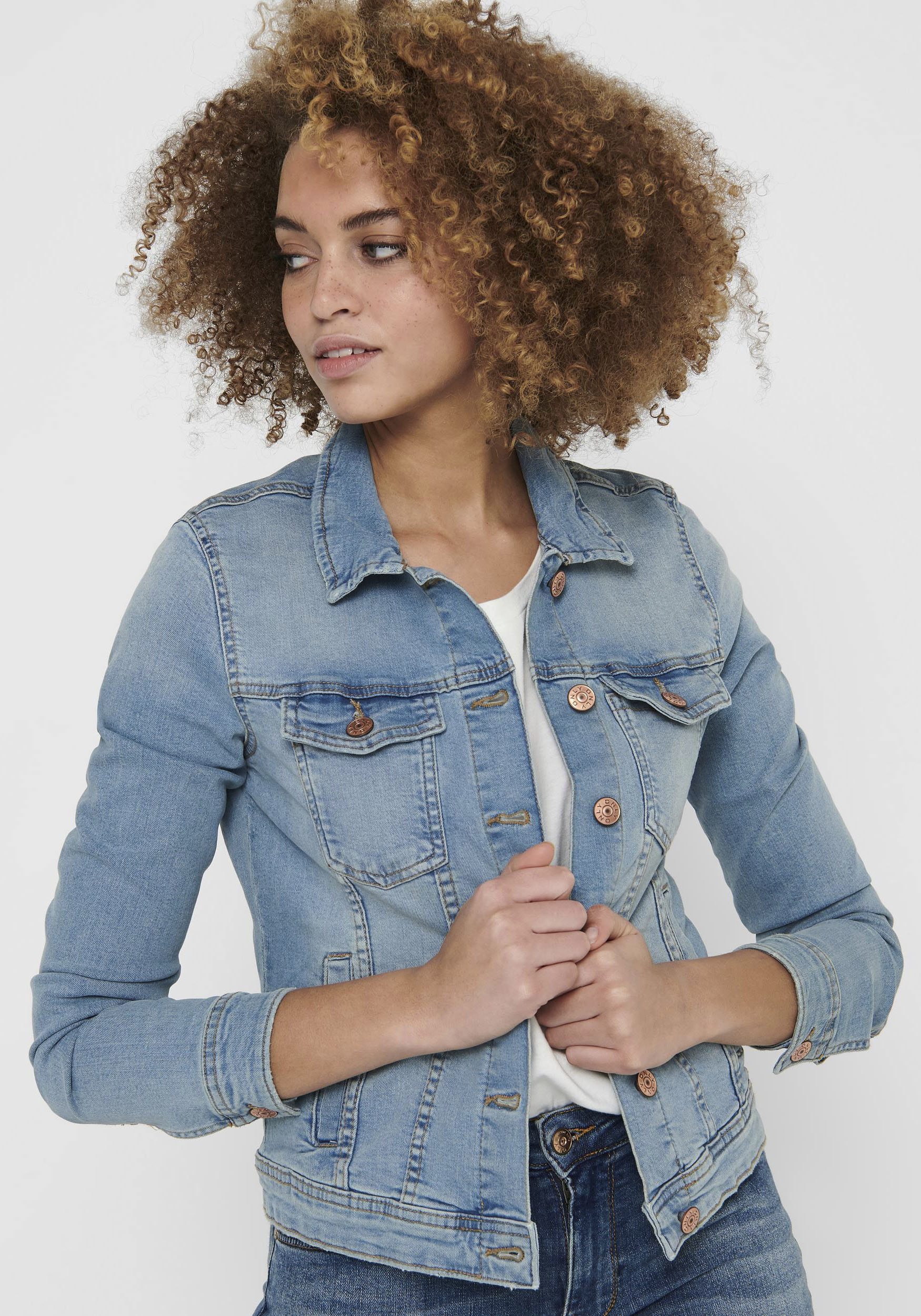 ONLY Jeansjacke »ONLTIA DNM JACKET LB BEX179 NOOS«, in modischer Waschung von ONLY