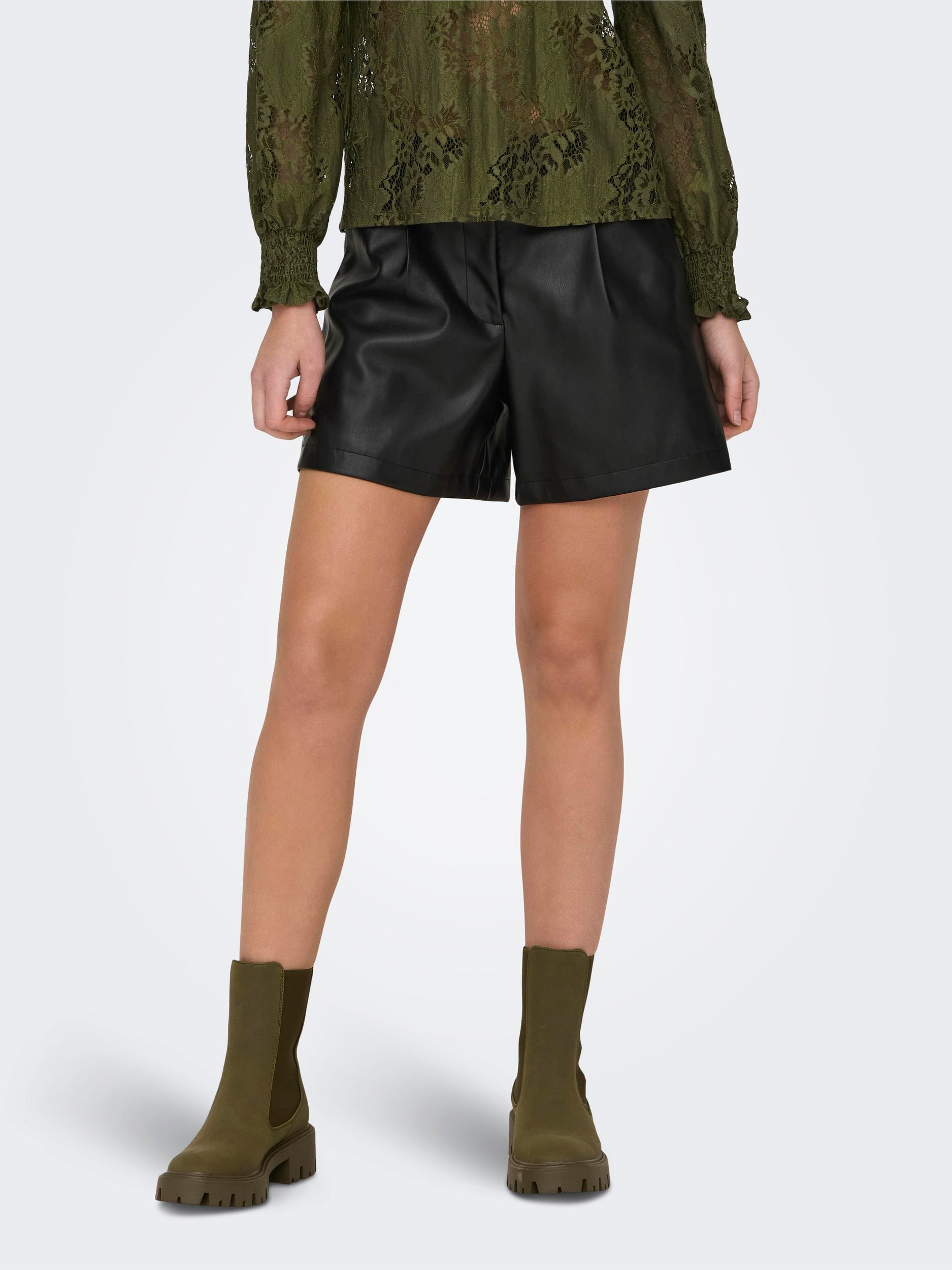 ONLY Shorts »ONLAMILIA HW FAUX LEATHER SHORTS PNT« von ONLY