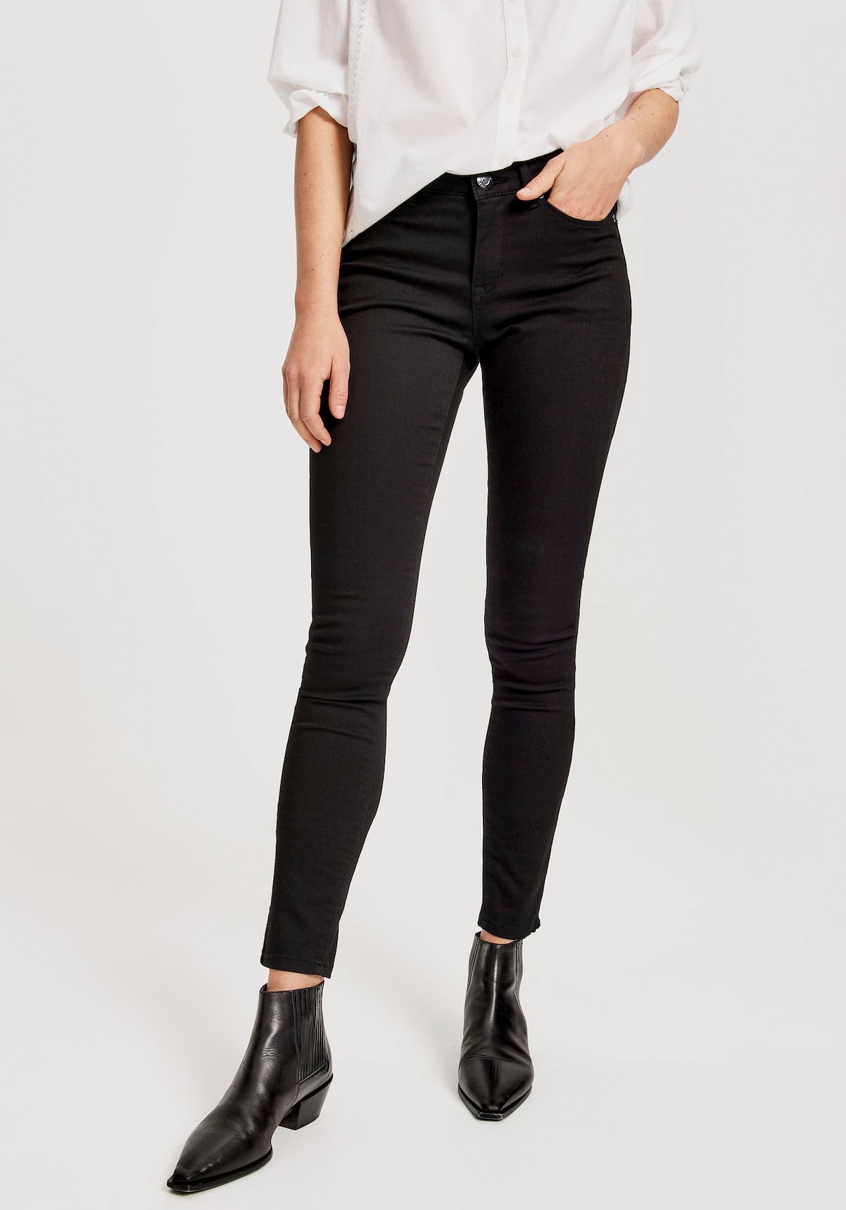 OPUS Skinny-fit-Jeans »Elma black«, im Five-Pocket-Design von OPUS