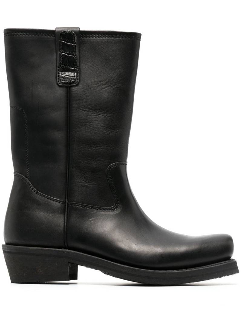 OUR LEGACY Flat-Toe leather boots - Black von OUR LEGACY