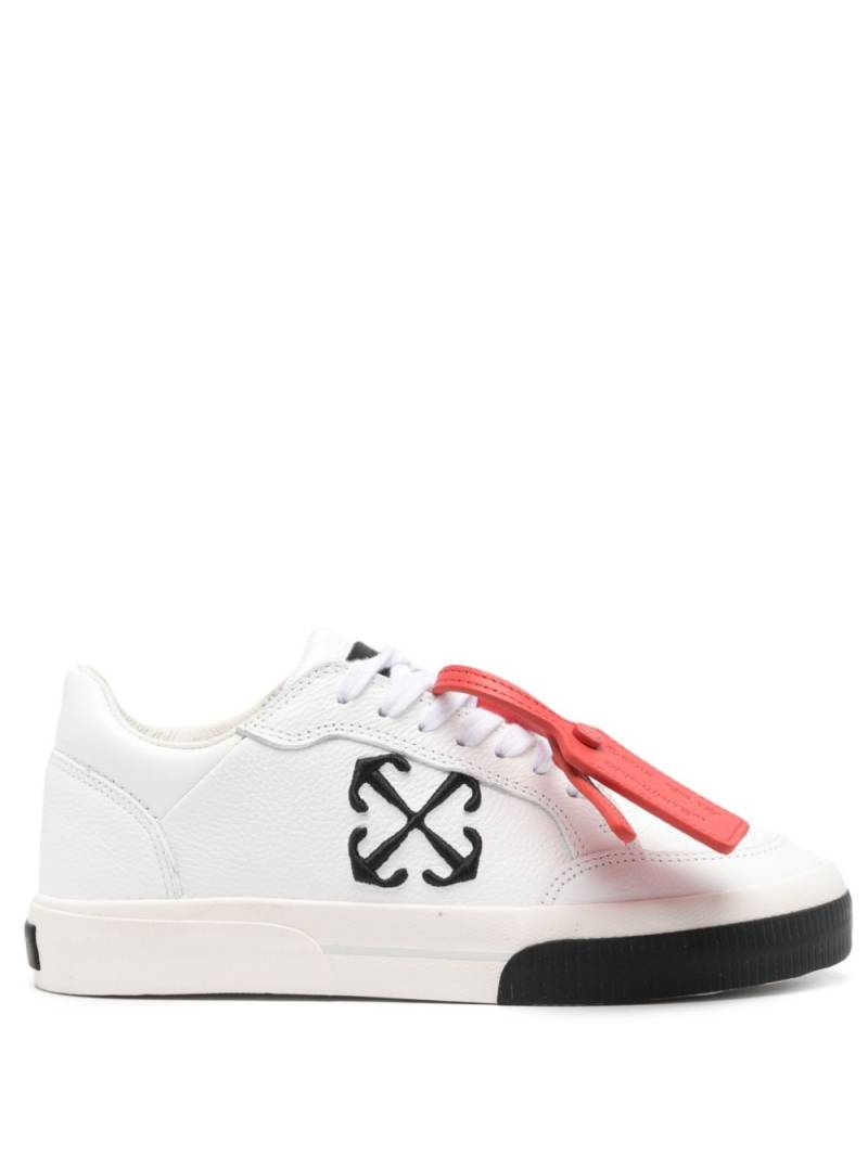 Off-White New Low Vulcanized leather sneakers von Off-White