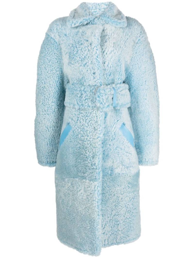 Off-White belted maxi shearling coat - Blue von Off-White