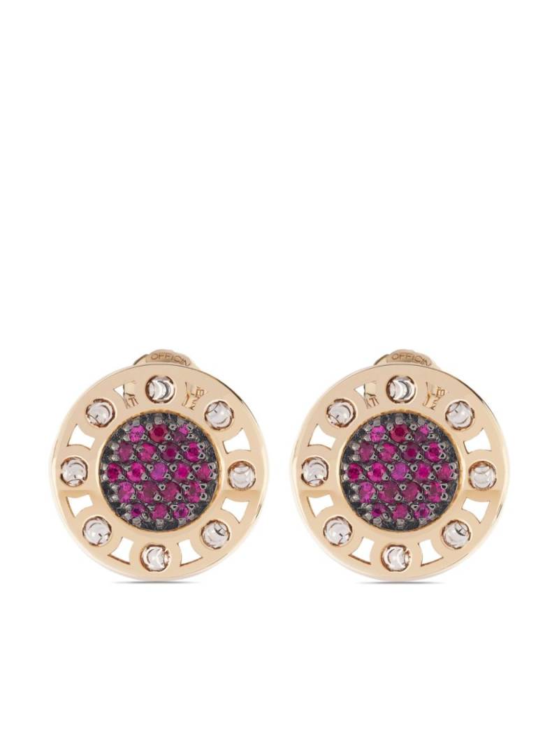 Officina Bernardi 18kt yellow and white gold small SenzaTempo ruby earrings von Officina Bernardi