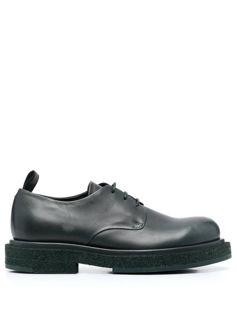 Officine Creative tonal leather brogues - Green von Officine Creative