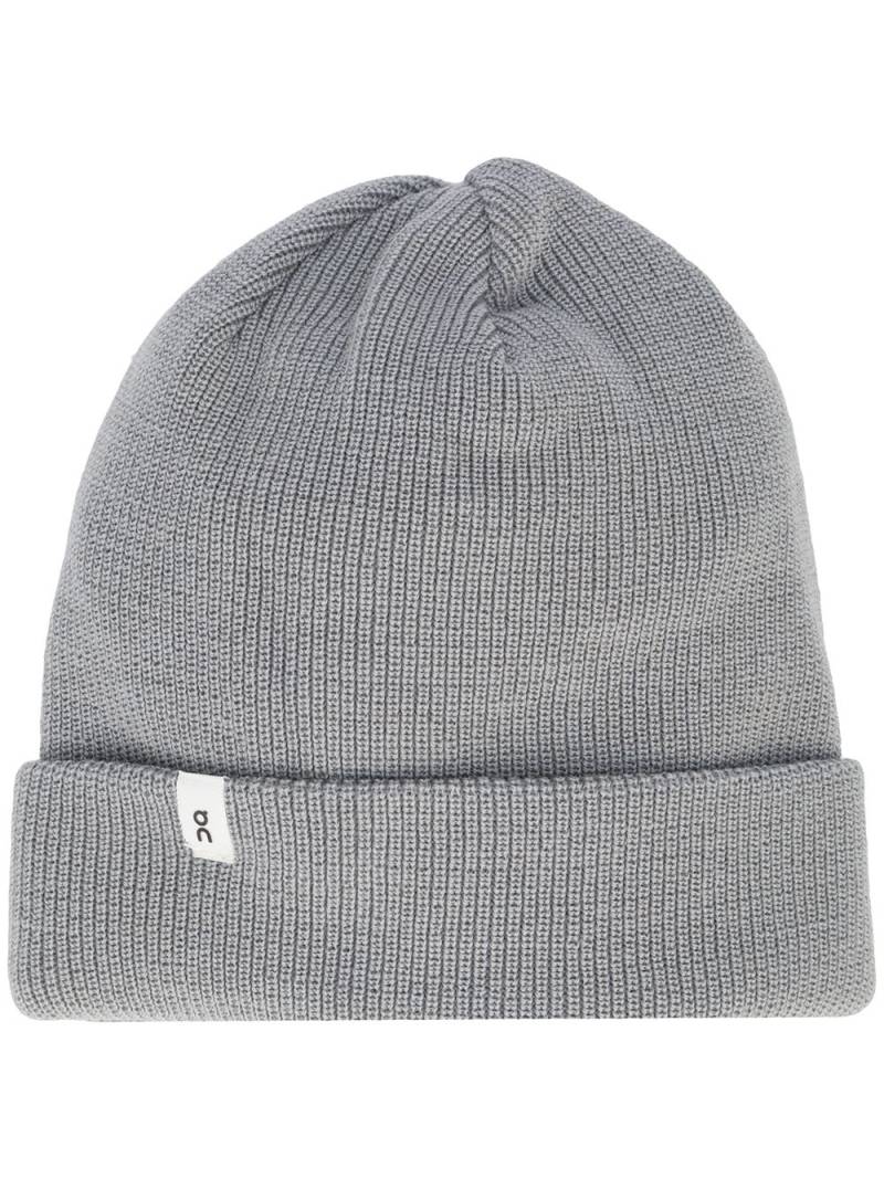 On Running ribbed-knit beanie hat - Grey von On Running