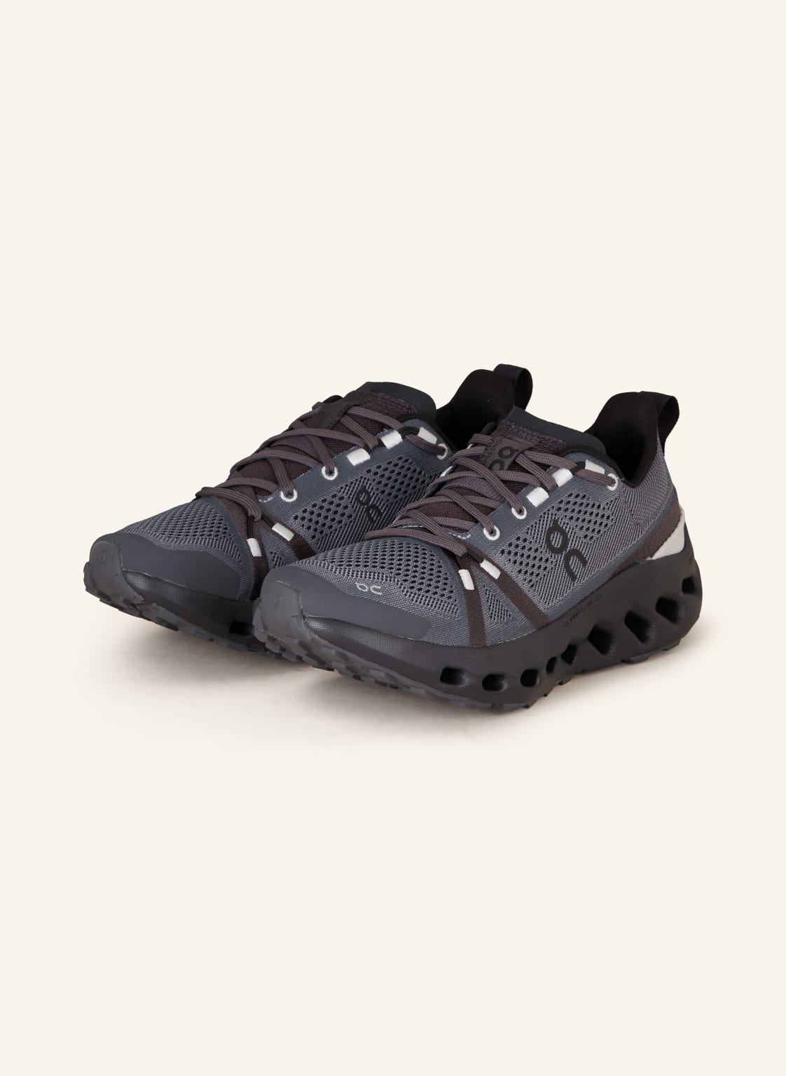 On Trailrunning-Schuhe Cloudsurfer Trail grau von On