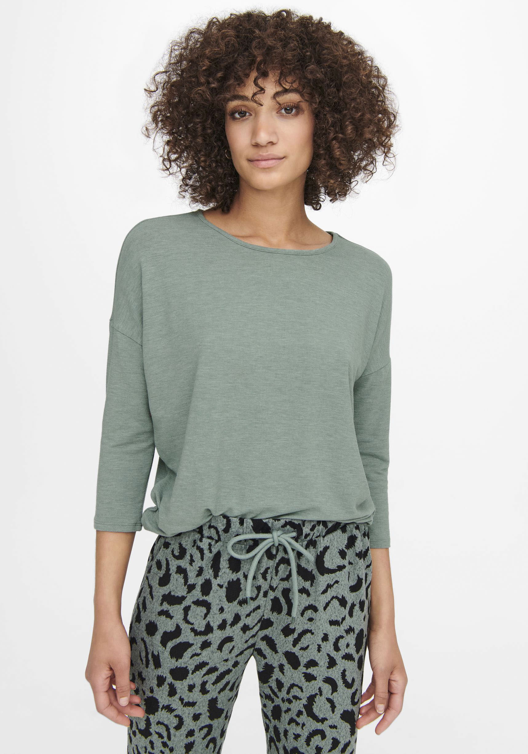 ONLY 3/4-Arm-Shirt »ONLGLAMOUR 3/4 TOP JRS NOOS«, in lässiger Oversize-Form von Only