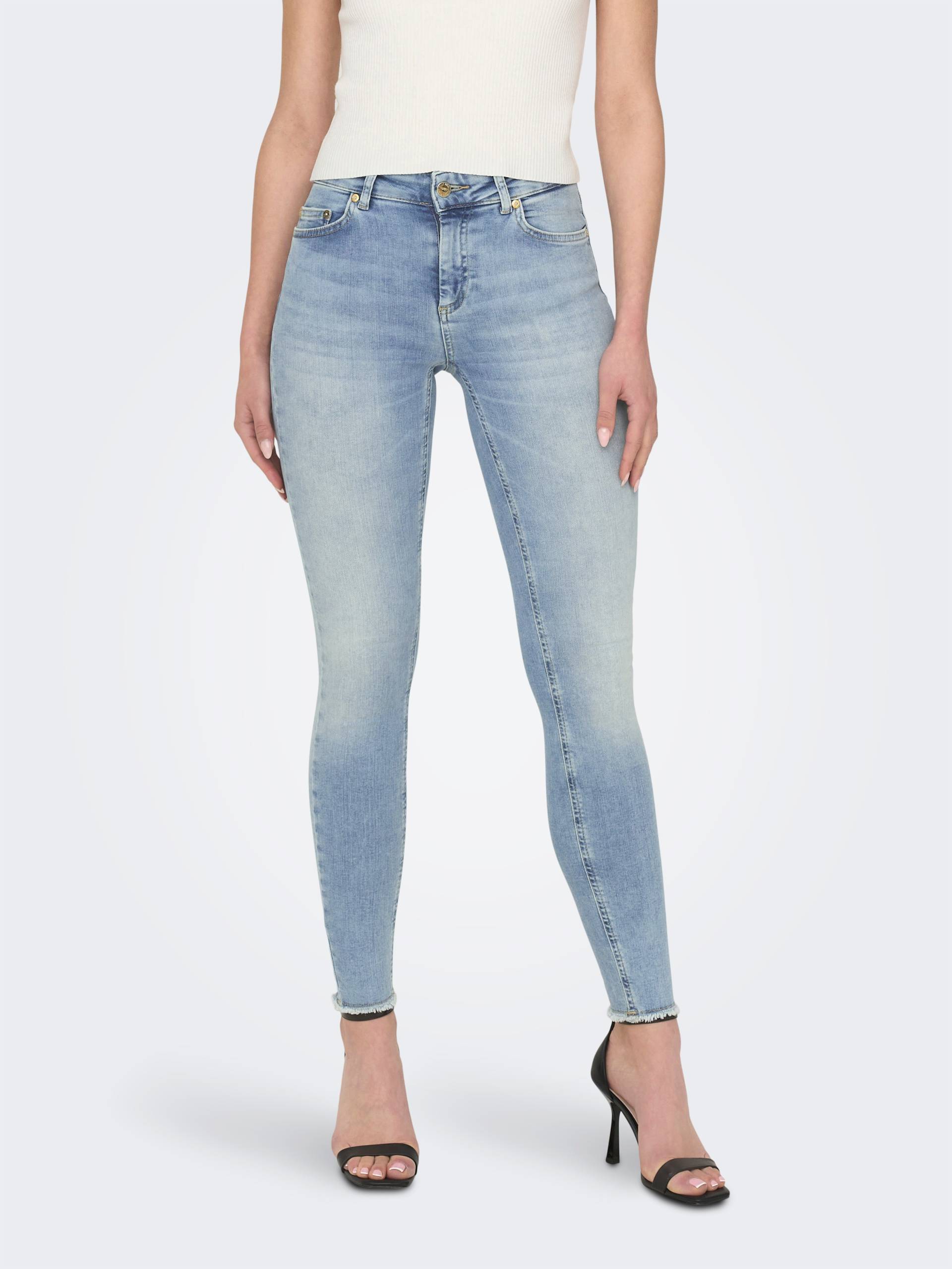 ONLY Ankle-Jeans »ONLBLUSH MID SK ANK RAW«, mit leicht ausgefranstem Beinabschluss von Only