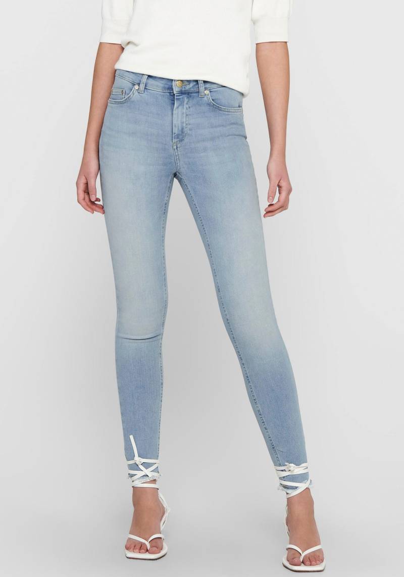 ONLY Ankle-Jeans »ONLBLUSH MID SK ANK RAW«, mit leicht ausgefranstem Beinabschluss von Only