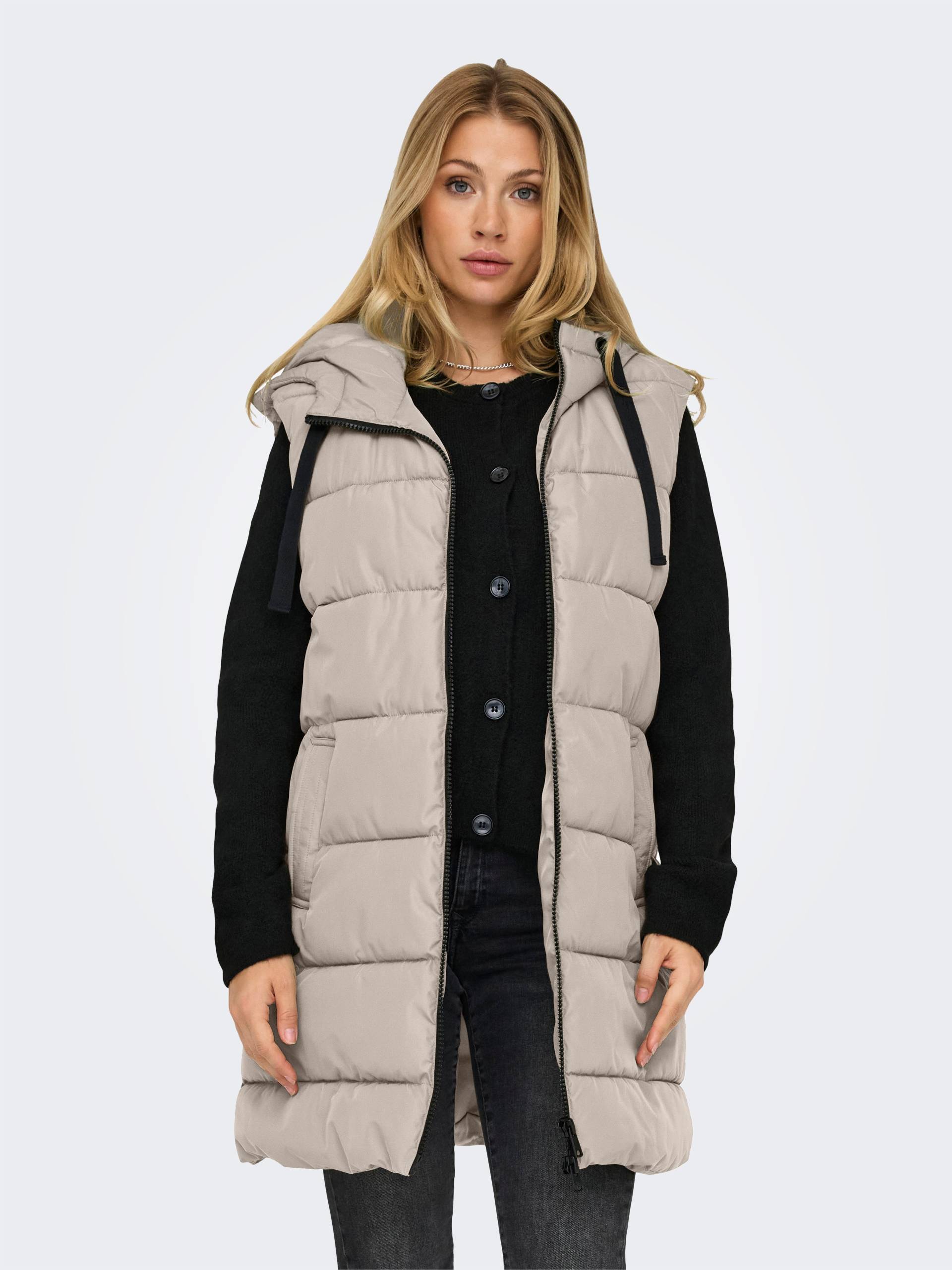 ONLY Anzugweste »ONLCLAIR PUFFER HOOD WAISTCOAT OTW CC« ONLY Anzugweste »ONLCLAIR PUFFER HOOD WAISTCOAT OTW CC« von Only