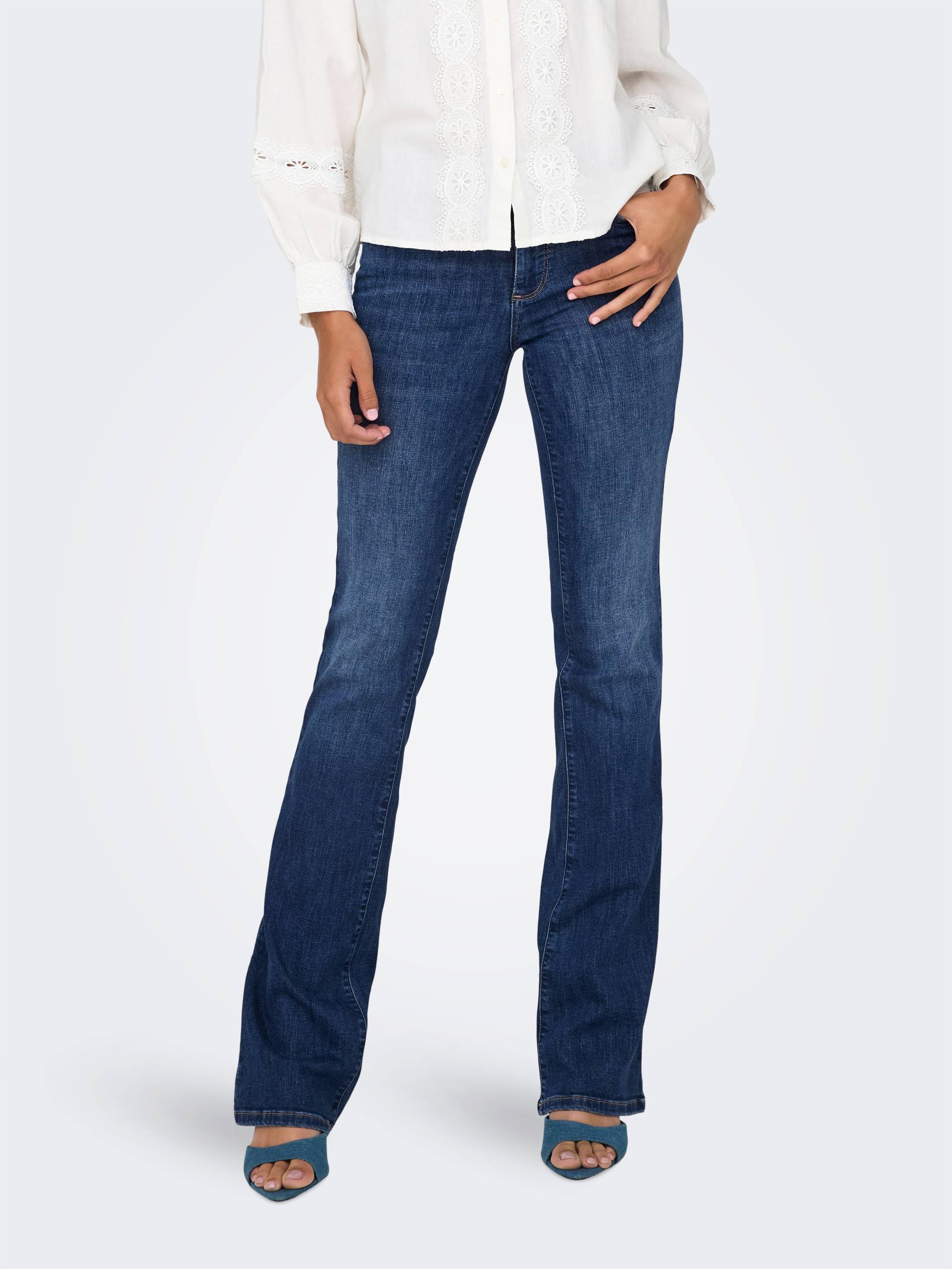 ONLY Bootcut-Jeans »ONLANN MID FLARED DNM SOO615 NOOS« ONLY Bootcut-Jeans »ONLANN MID FLARED DNM SOO615 NOOS« von Only