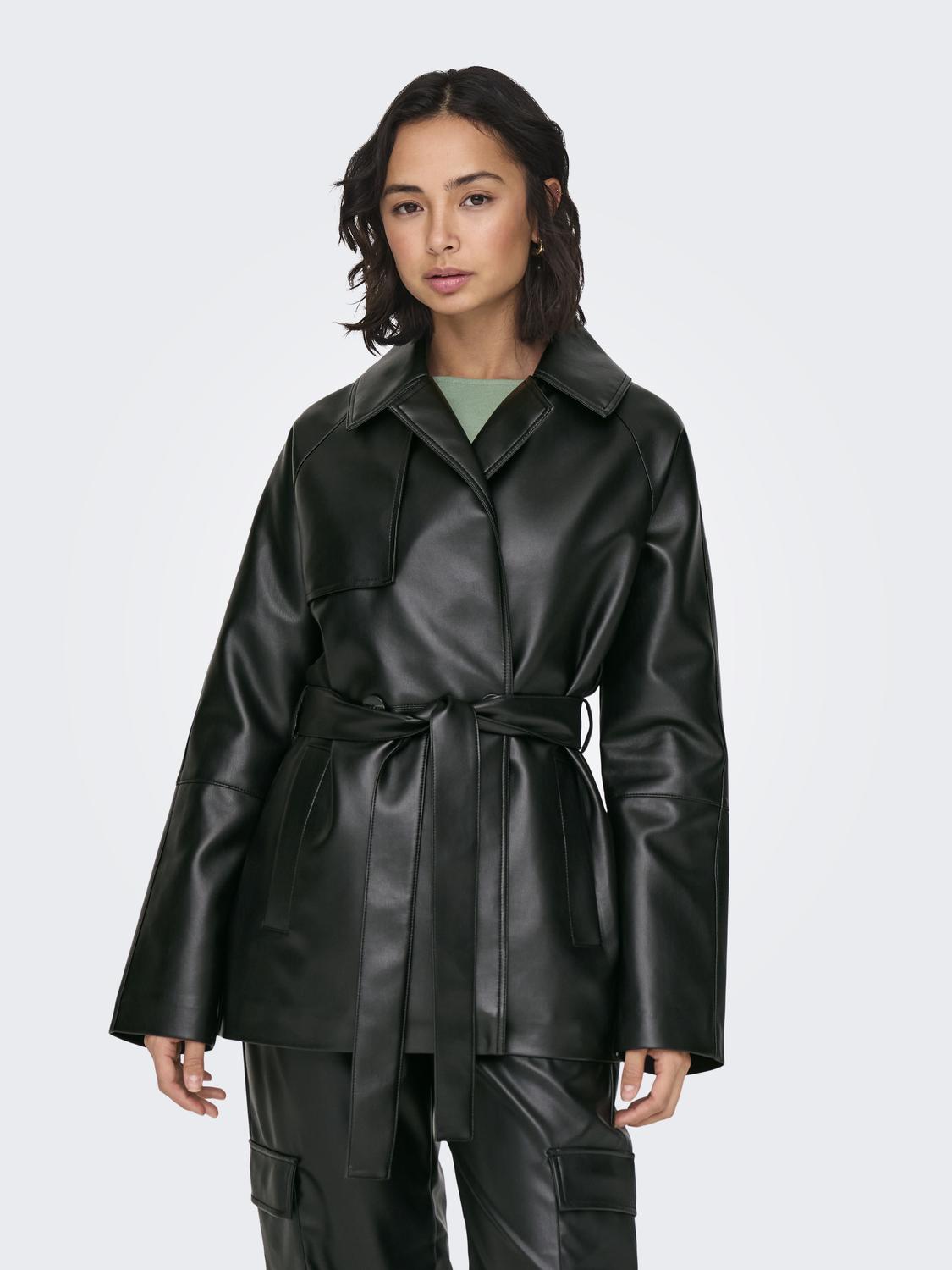 ONLY Lederimitatjacke »ONLSOFIA FAUX LEATH SHORT TRENCH CC OTW« ONLY Lederimitatjacke »ONLSOFIA FAUX LEATH SHORT TRENCH CC OTW« von Only