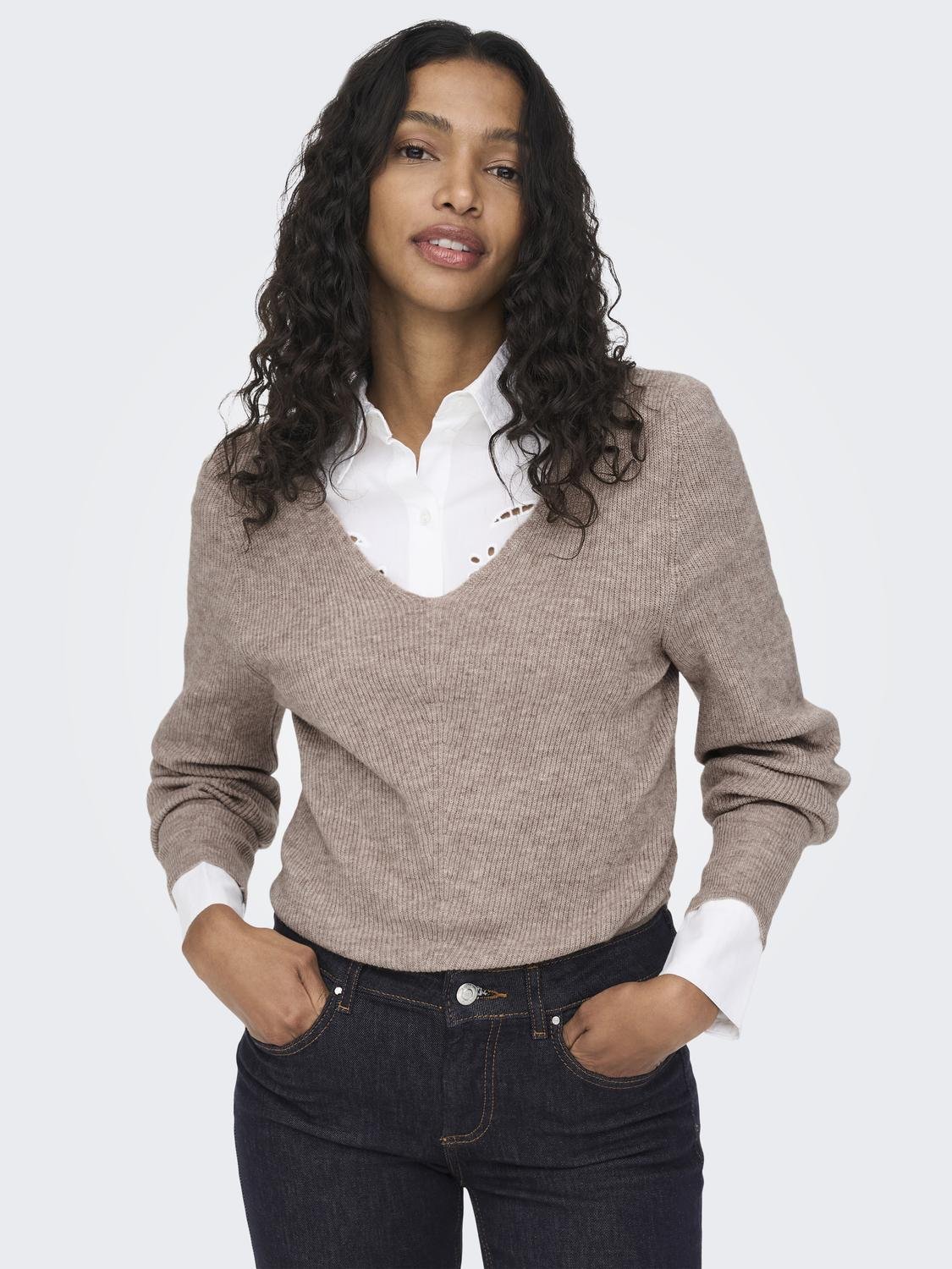 ONLY V-Ausschnitt-Pullover »ONLATIA L/S V-NECK CUFF KNT« ONLY V-Ausschnitt-Pullover »ONLATIA L/S V-NECK CUFF KNT« von Only