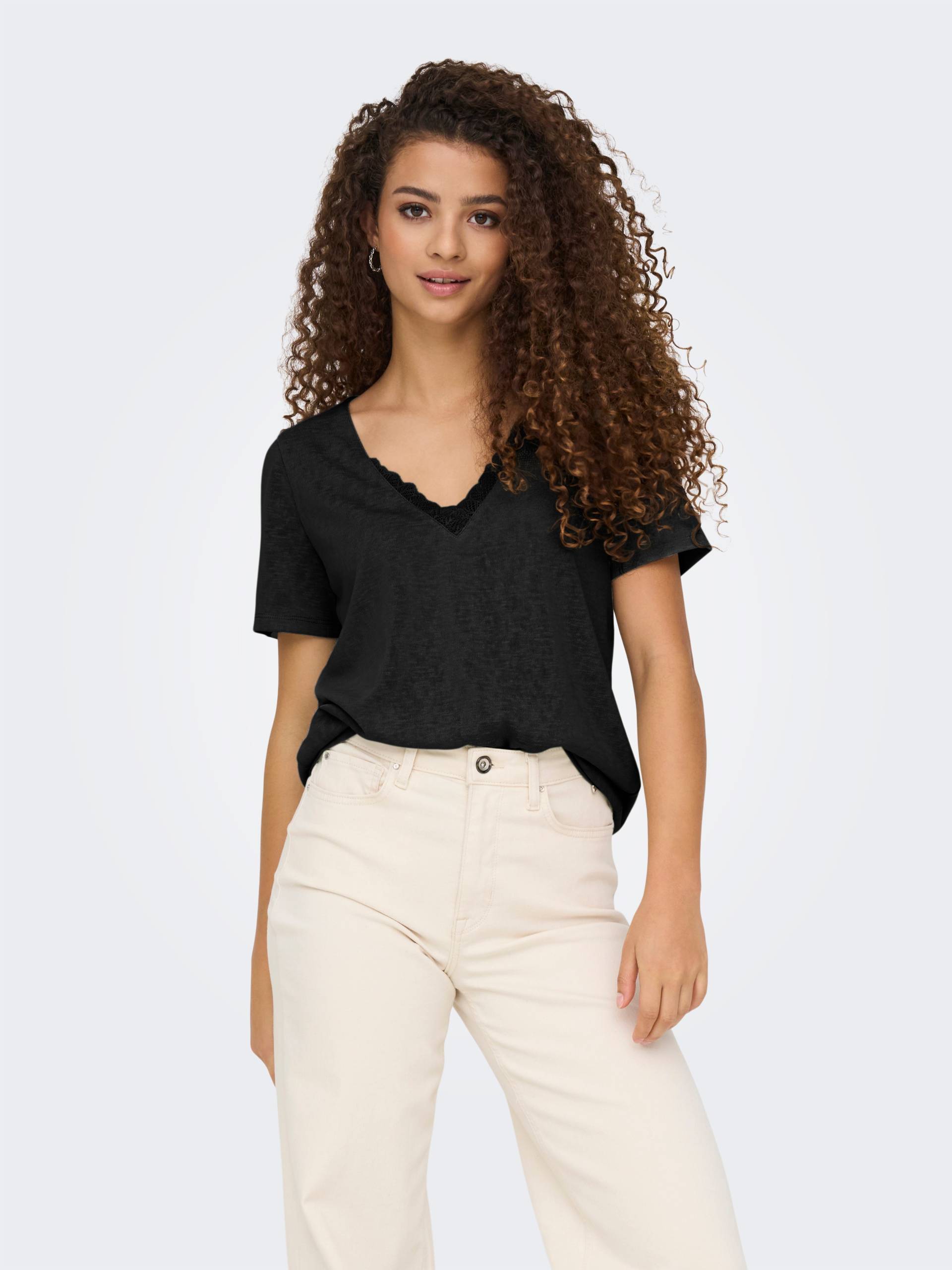 ONLY V-Shirt »ONLZOLA LIFE S/S V-NECK LACE TOP JRS« ONLY V-Shirt »ONLZOLA LIFE S/S V-NECK LACE TOP JRS« von Only