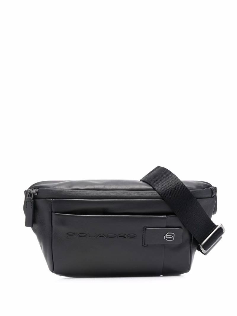 PIQUADRO embossed-logo belt bag - Black von PIQUADRO