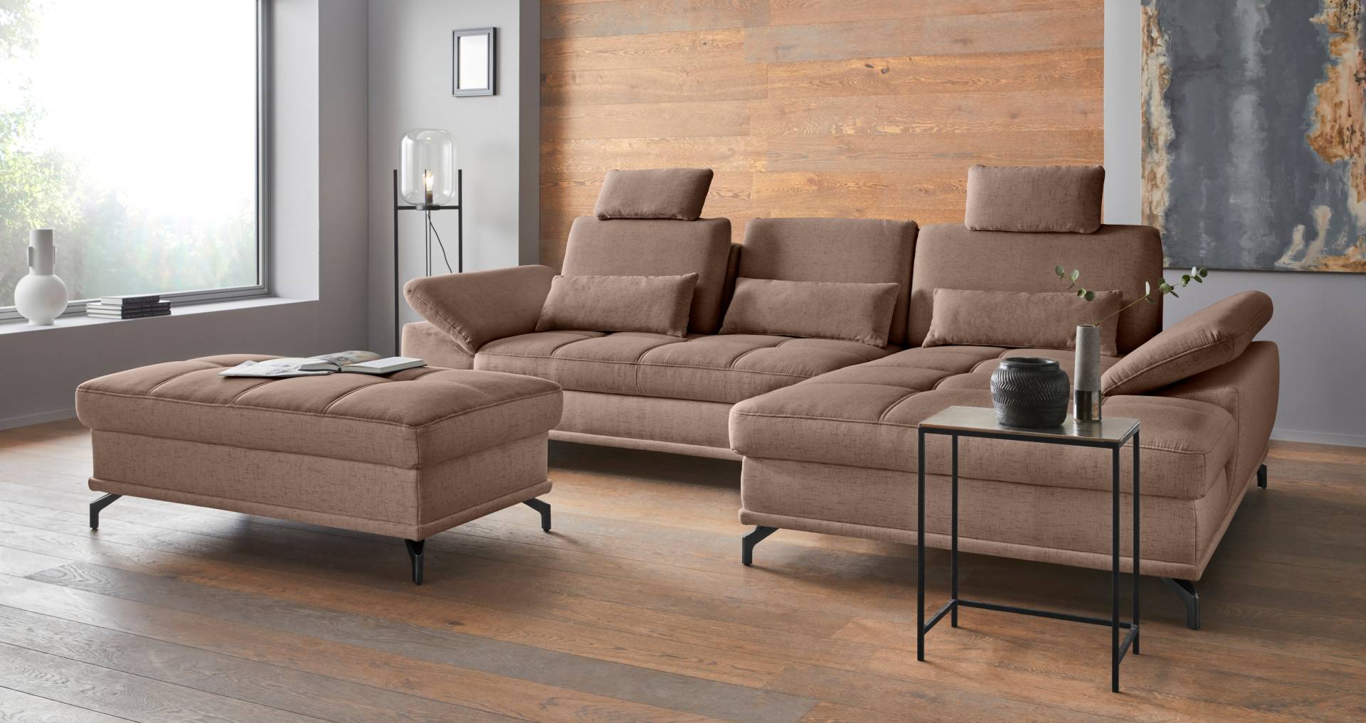Places of Style Ecksofa Costello, mit Sitztiefenverstellung und Armlehnfunktion, incl. 3 Nierenkissen Places of Style Ecksofa Costello, mit Sitztiefenverstellung und Armlehnfunktion, incl. 3 Nierenkissen von PLACES OF STYLE