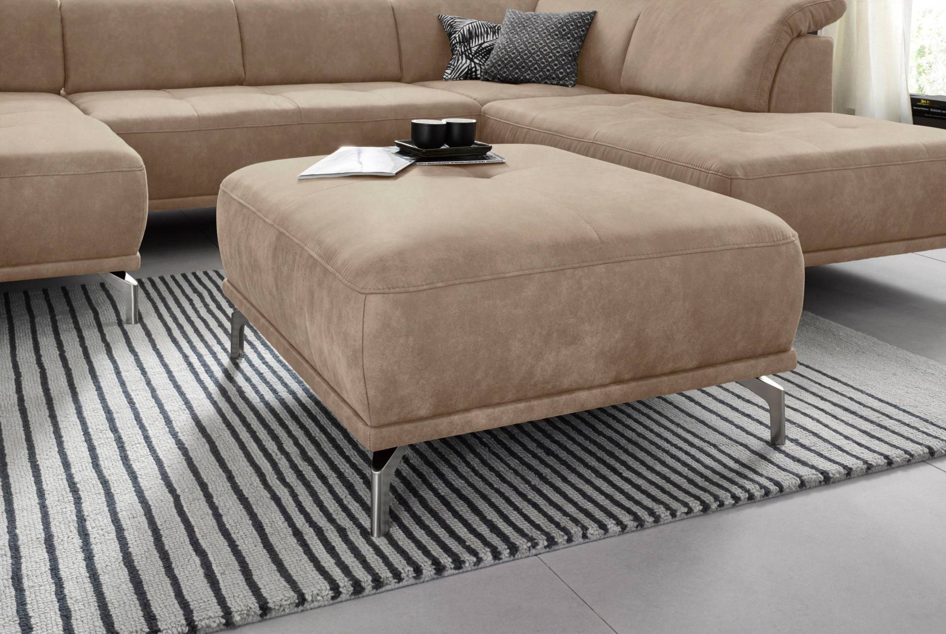 Places of Style Polsterhocker »Caluna«, moderner Sitzhocker in hochwertiger Verarbeitung Places of Style Polsterhocker »Caluna«, moderner Sitzhocker in hochwertiger Verarbeitung von PLACES OF STYLE