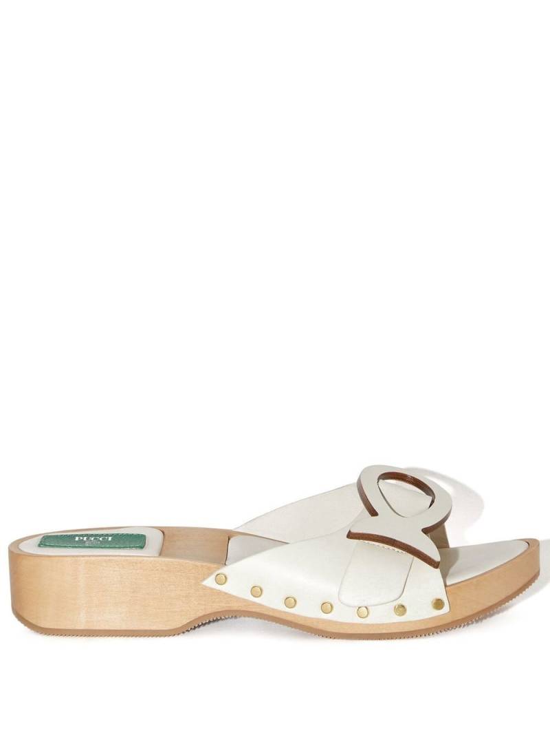 PUCCI patch-detail open-toe sandals - White von PUCCI