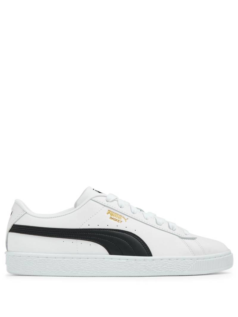 PUMA Basket CLassic XXI leather sneakers - White von PUMA