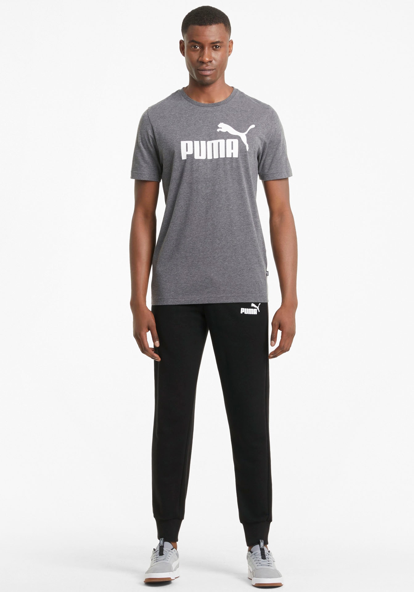 PUMA Trainingshose »ESS LOGO PANTS TR CL«, Jogginghose, French Terry Qualität von PUMA