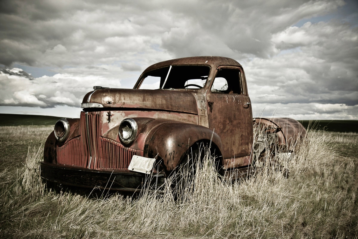Papermoon Fototapete »Altes Auto« von Papermoon