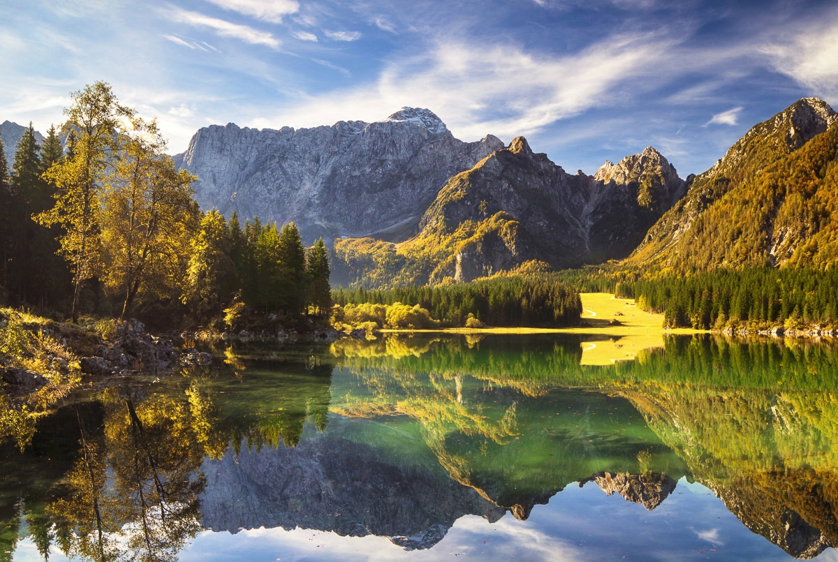 Papermoon Fototapete »Fluss in Landschaft« von Papermoon