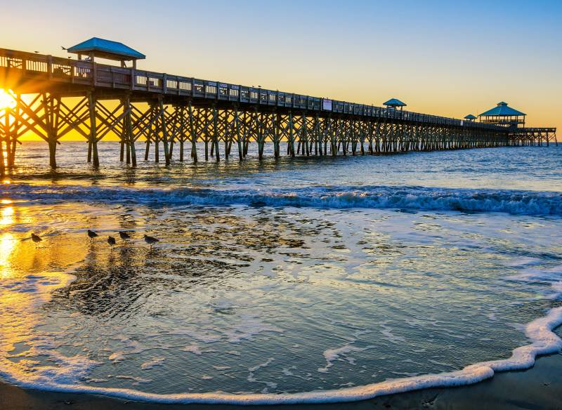 Papermoon Fototapete »Folly Pier Winter Sunrise« von Papermoon