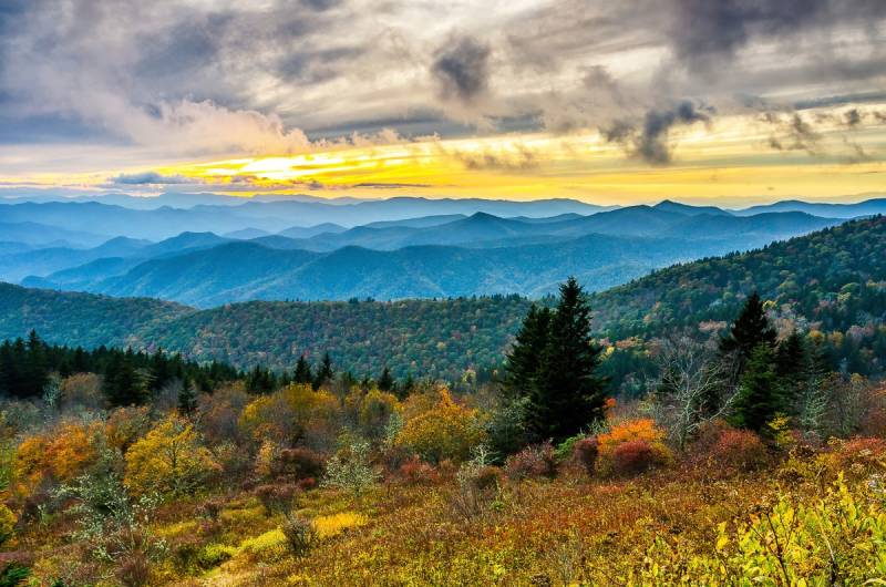 Papermoon Fototapete »Herbst Sonnenuntergang Cowee Mountain« von Papermoon