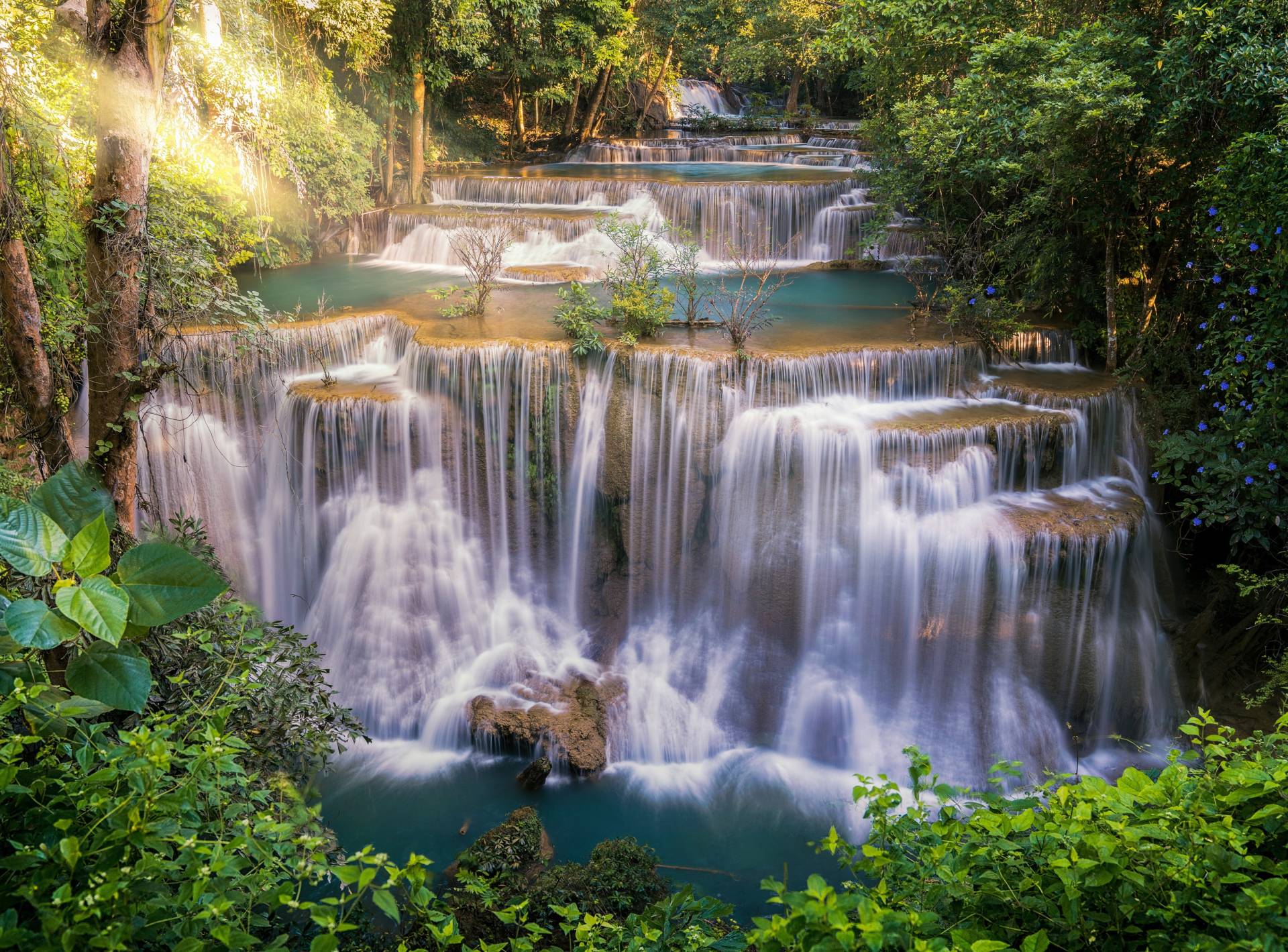 Papermoon Fototapete »Huay Mae Khamin Waterfall« von Papermoon